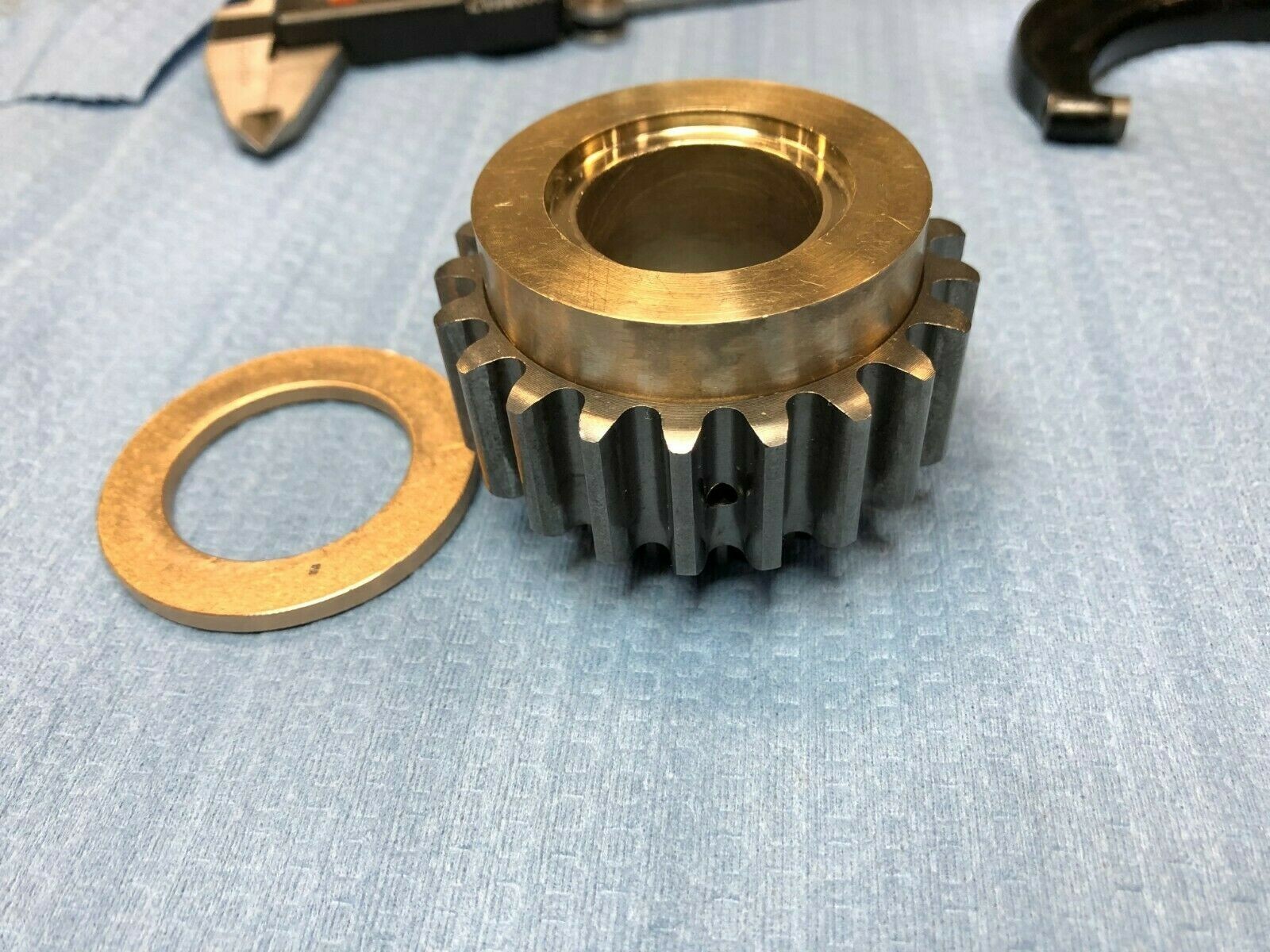 DMC 21 Tooth Top Gear & Super Bushing Sidewinder 8KC-E769A-11-00 1702-490