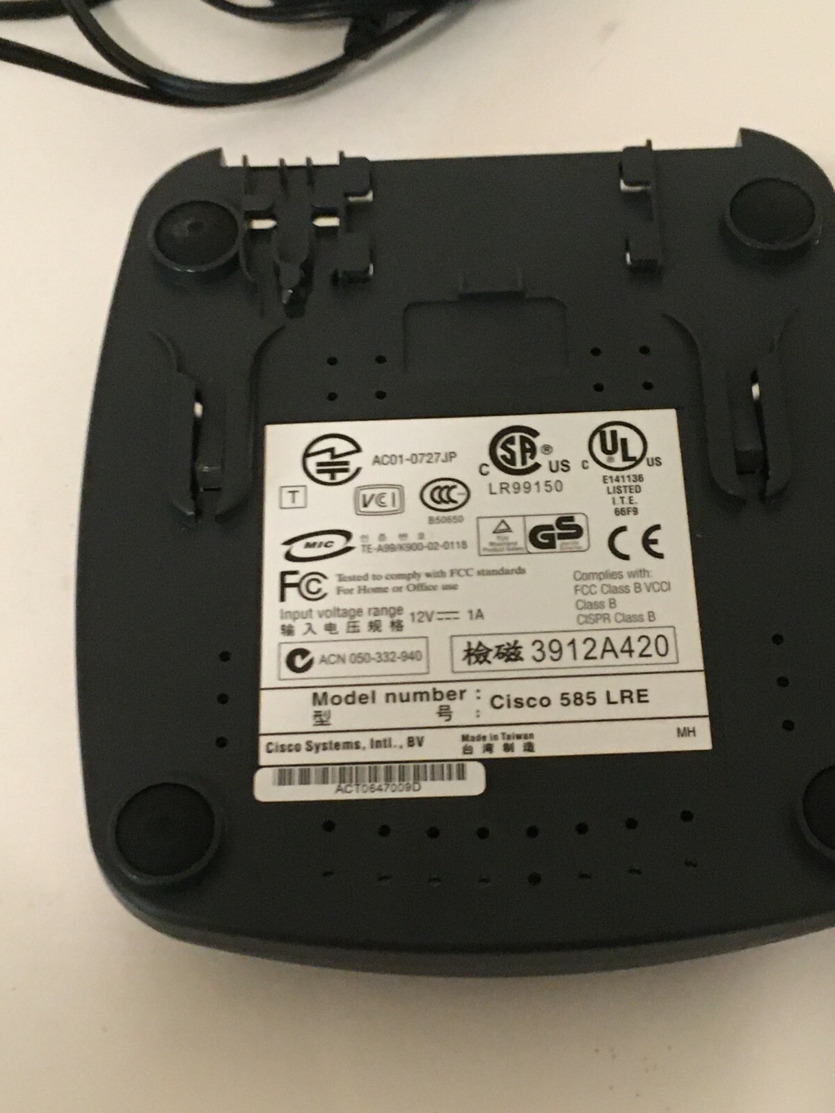 Cisco 585 LRE Long Ethernet Switch With Power Supply