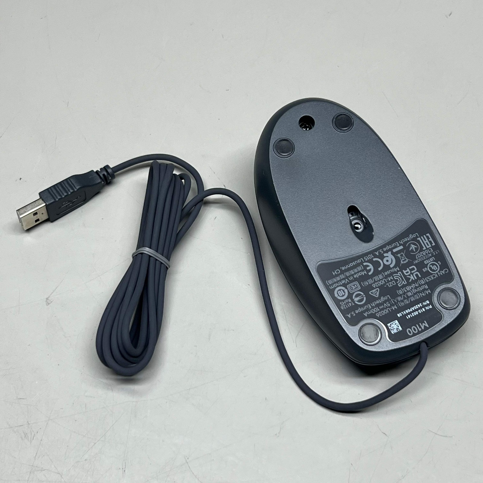 LOGITECH Full-Size USB Wired Mouse 4.5" x 2.5" Black M100