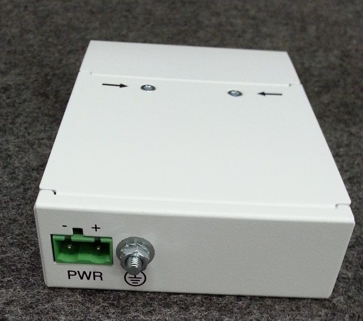 AXIS COMMUNICATIONS T8606 Media Converter Switch 24V DC