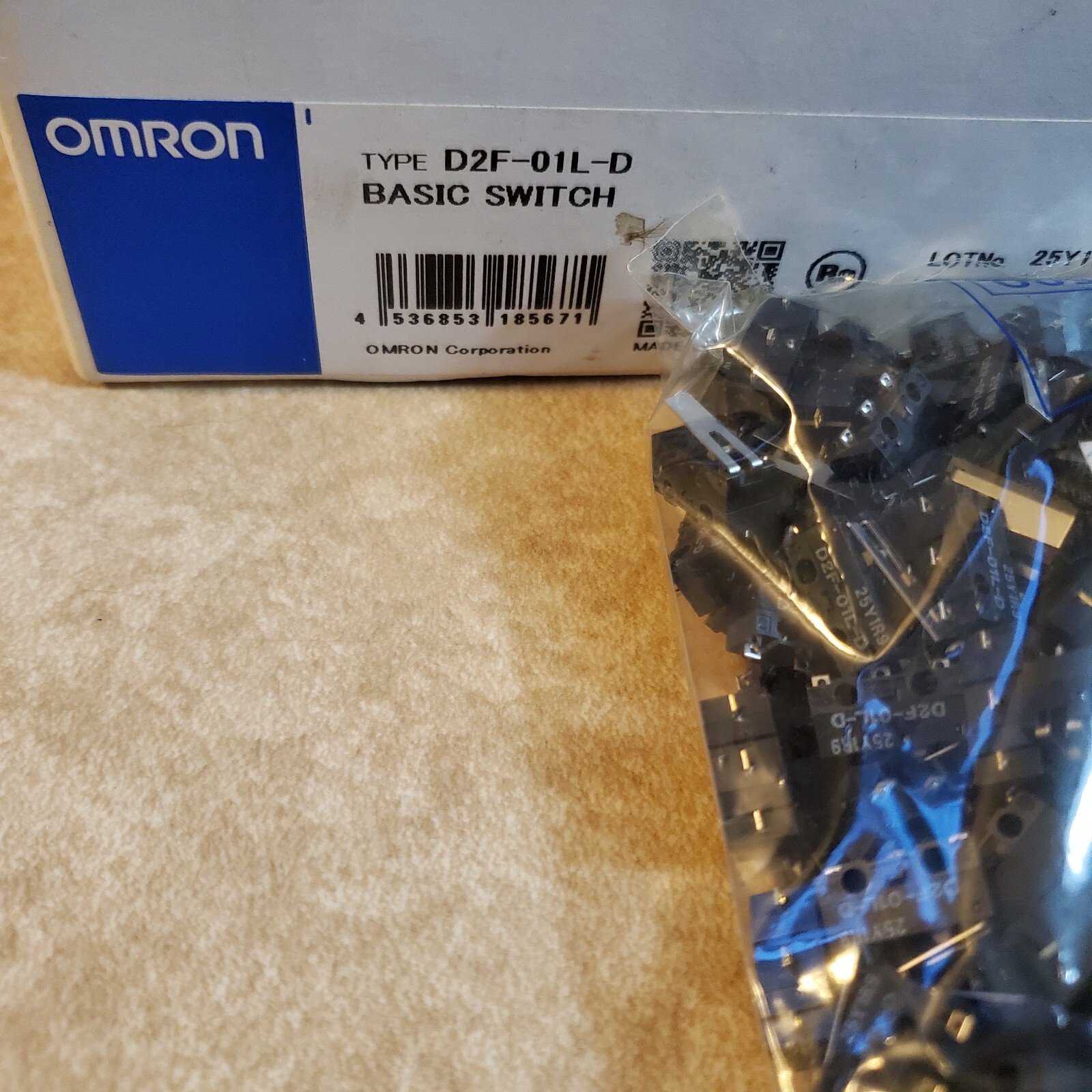Omron Subminiature Switches, D2F-01L-D, Brand New Lot of 10