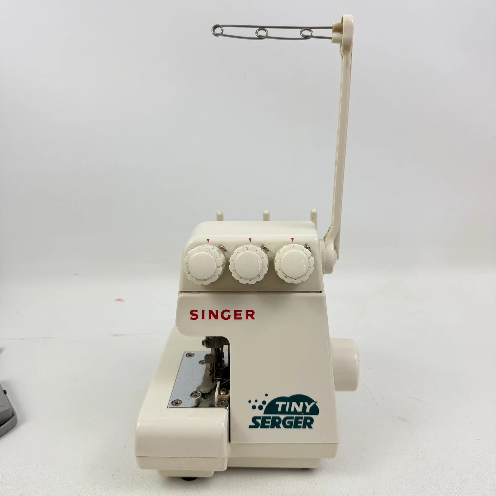 Singer Tiny Serger Electric Overedging Sewing Machine & Foot Pedal Needs Service