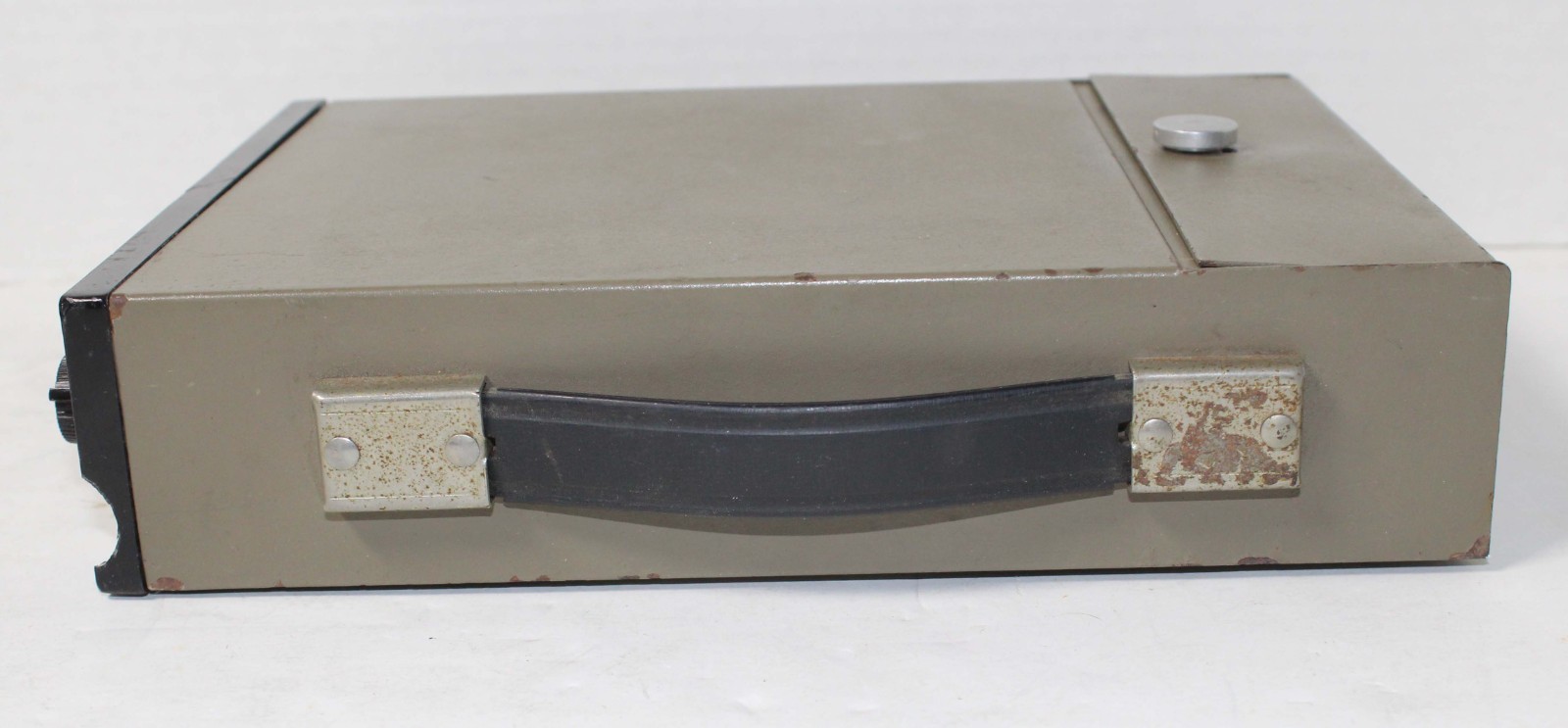 B&K MODEL 1243 DIGITAL I.C. COLOR GENERATOR