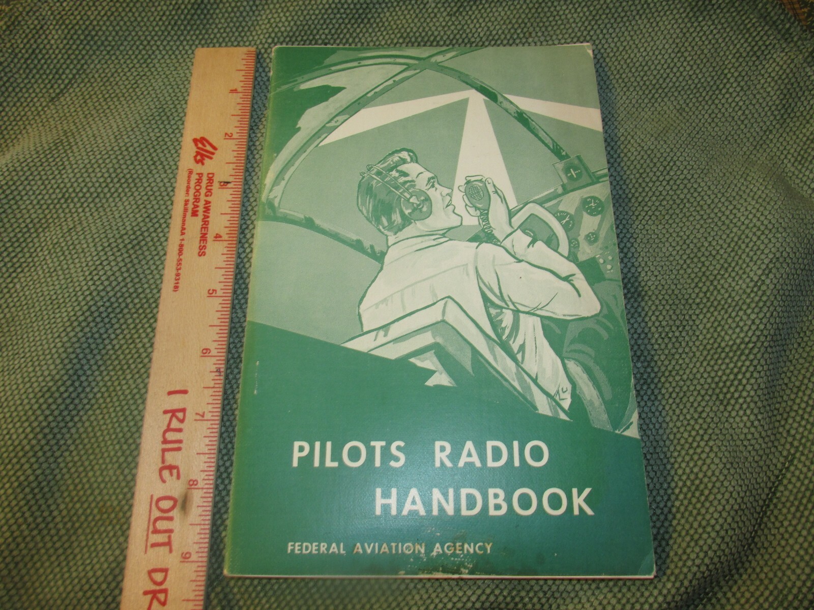 Vintage Pilot Training Airplane Radio Handbook Federal Aviation Agency 1962 Book