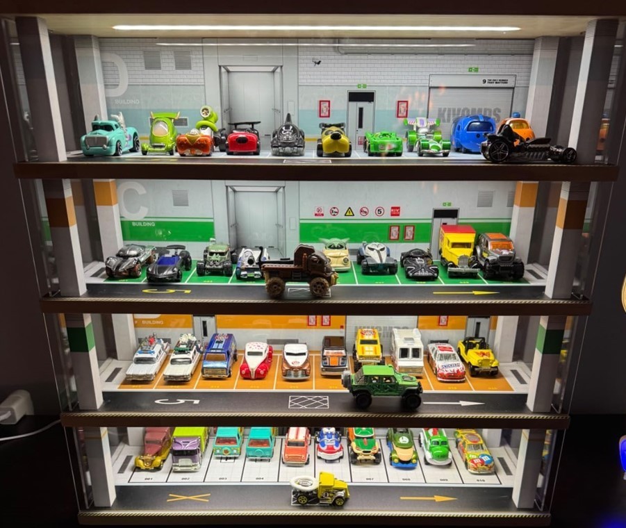 Car Display Case 40 Slot 4 Tier LED Light 1/64 Model Diecast Parking Lot Diorama
