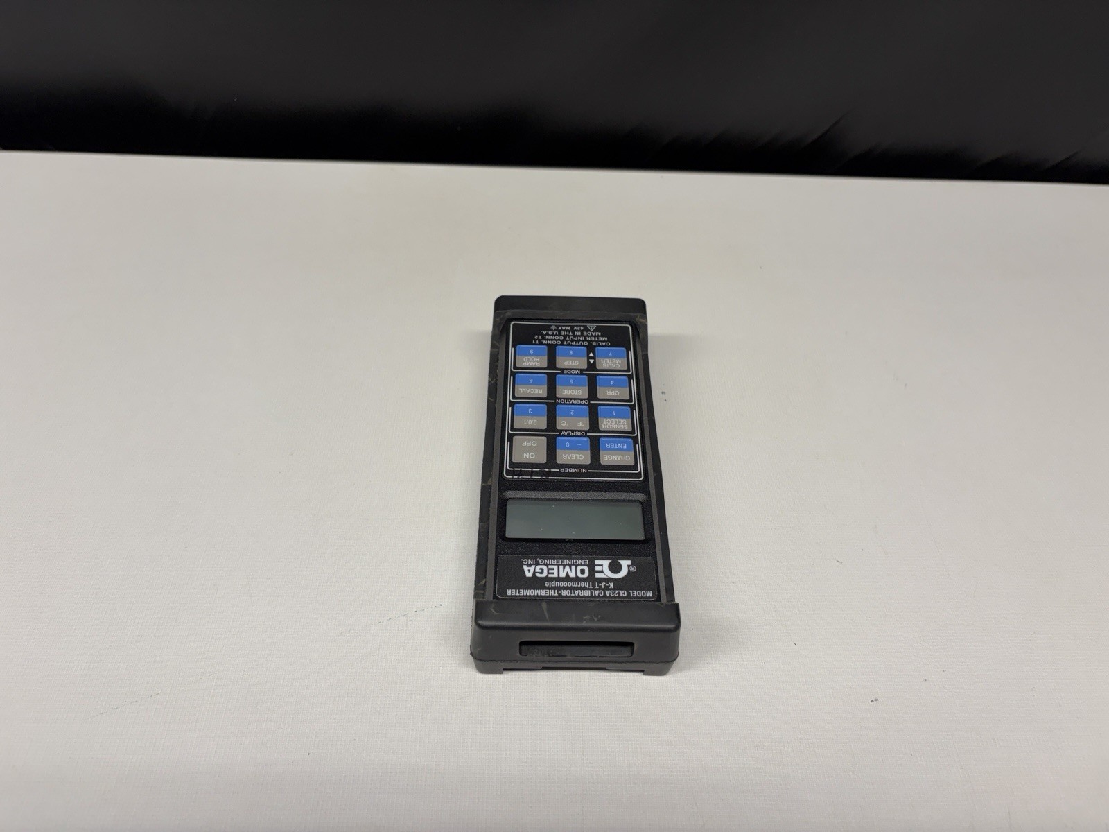 Omega CL23A Thermometer Meter