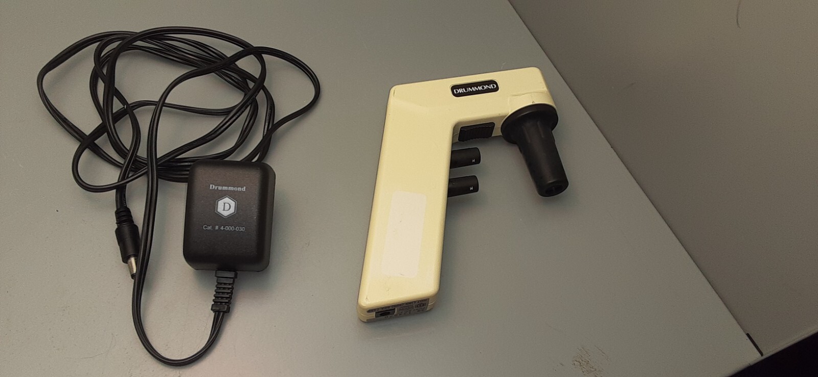 Drummond Pipet AID XP Portable Handheld Pump (134070) w/original adaptor