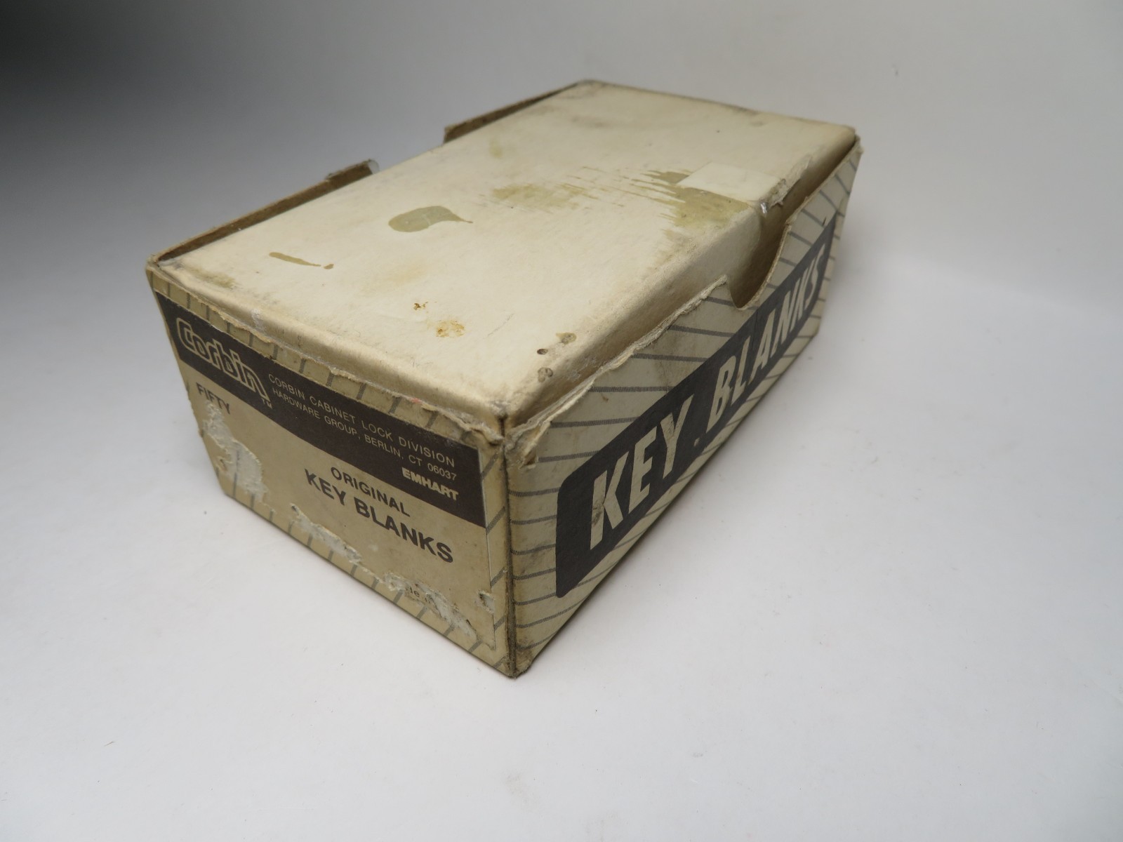 (50ct) Corbin Key Blanks: Unknown Keyway - Worn Package - NOS