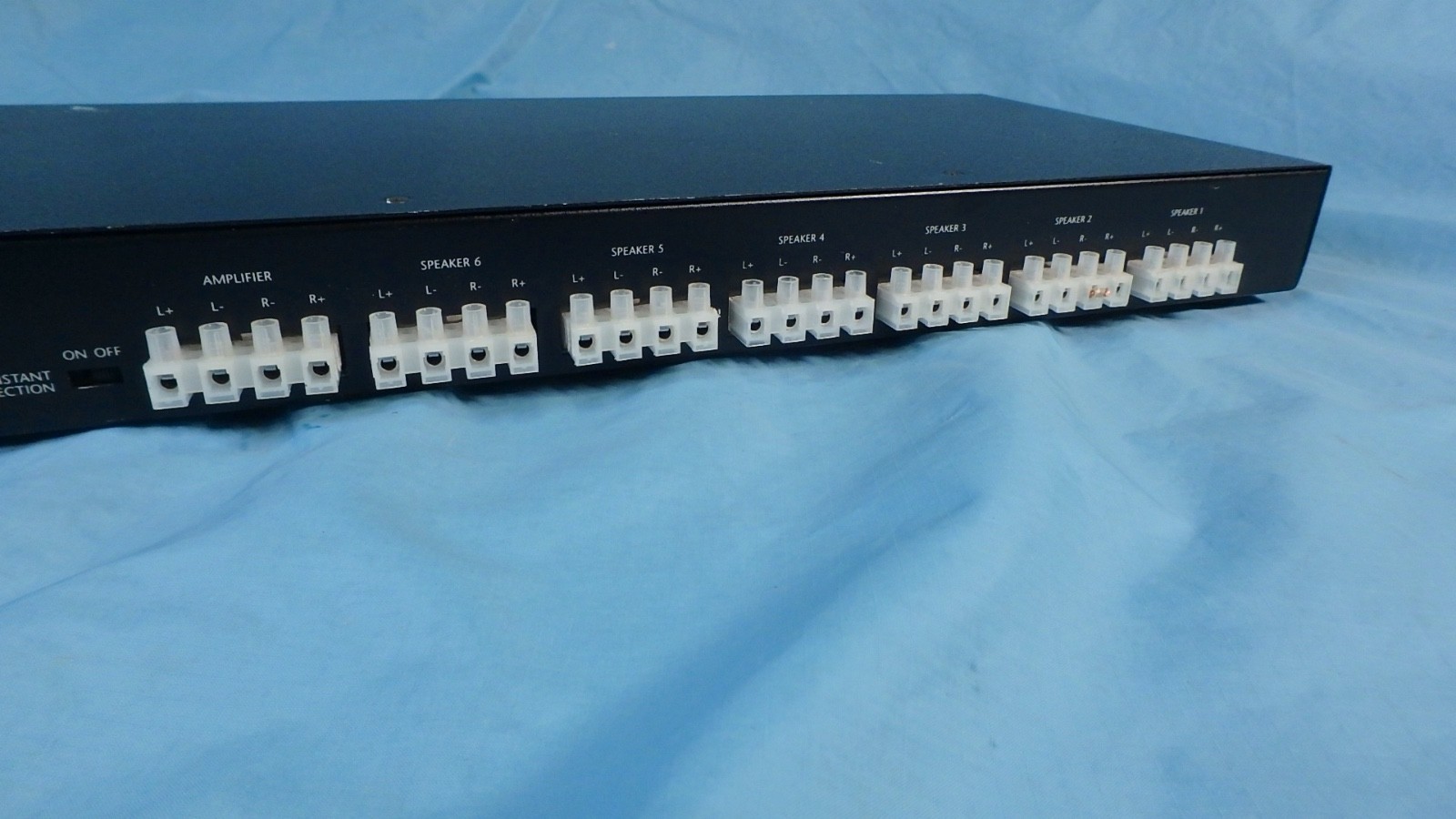 Niles SVL-6 Speaker Selector/Volume Control System USED