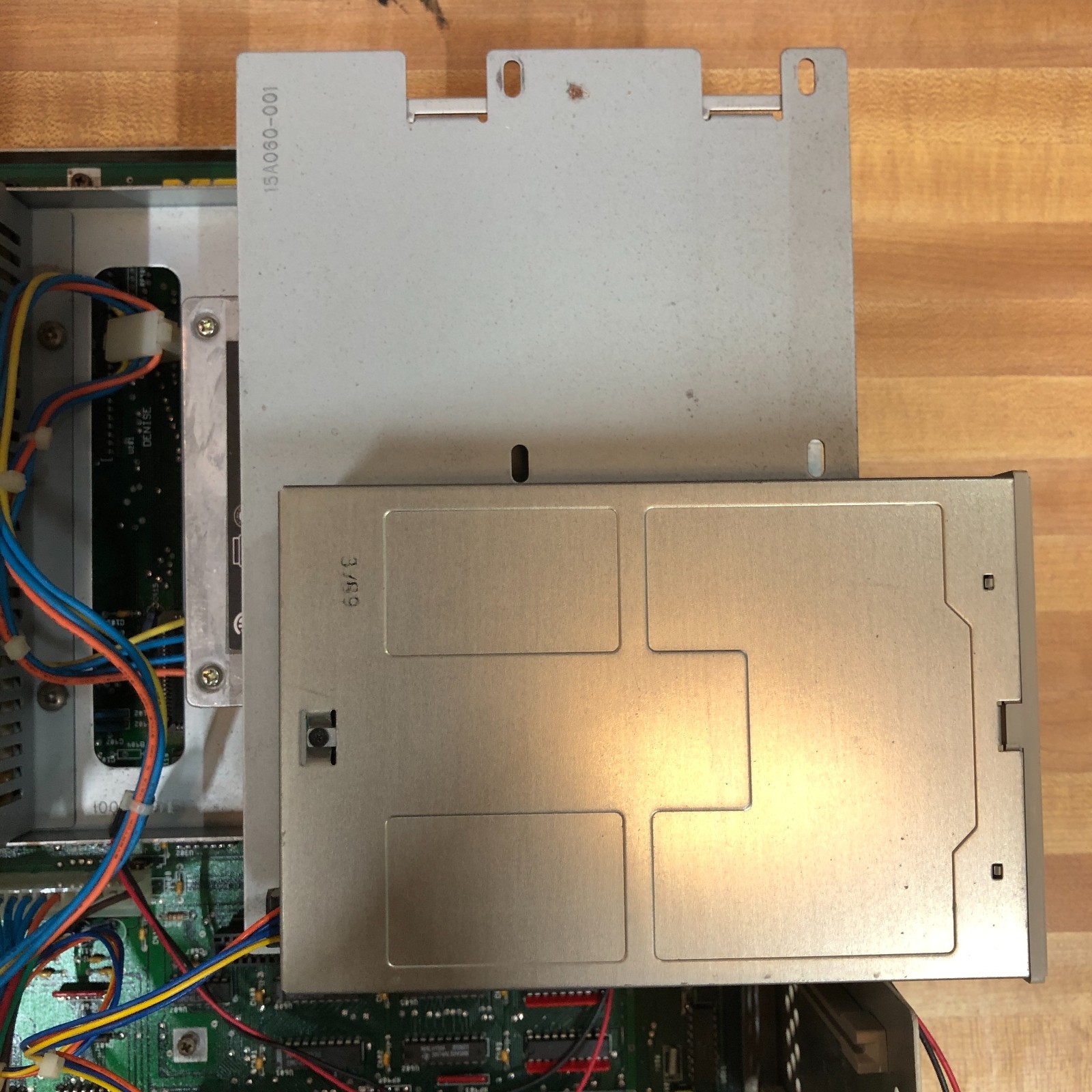 Vintage Commodore Amiga A2000HD Computer (WORKS)