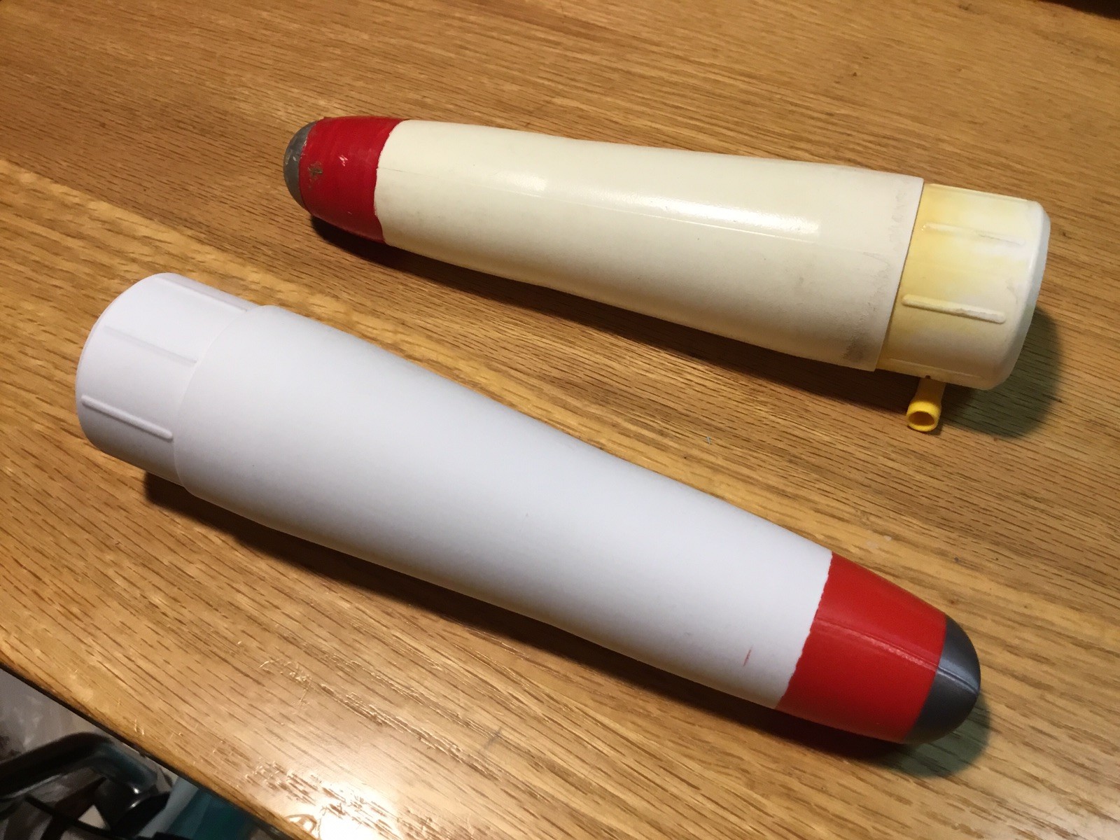 Estes Python #2129 Replacement Nose Cone And Center Plug Pre-painted