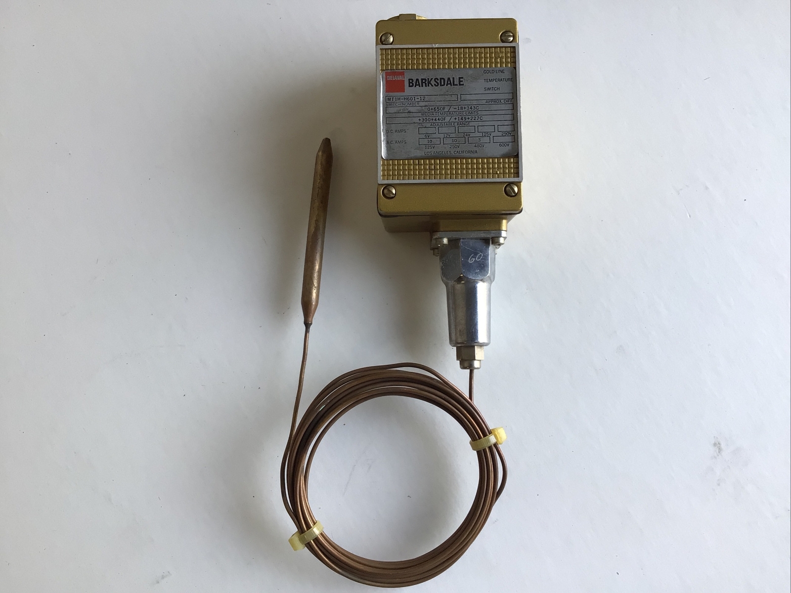 Barksdale Controls MT1H-H601-12 Temperature Switch NOS