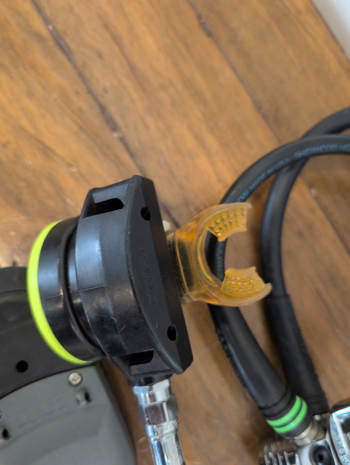 Sherwood Regulator, Octo, and SUUNTO Console. Untested