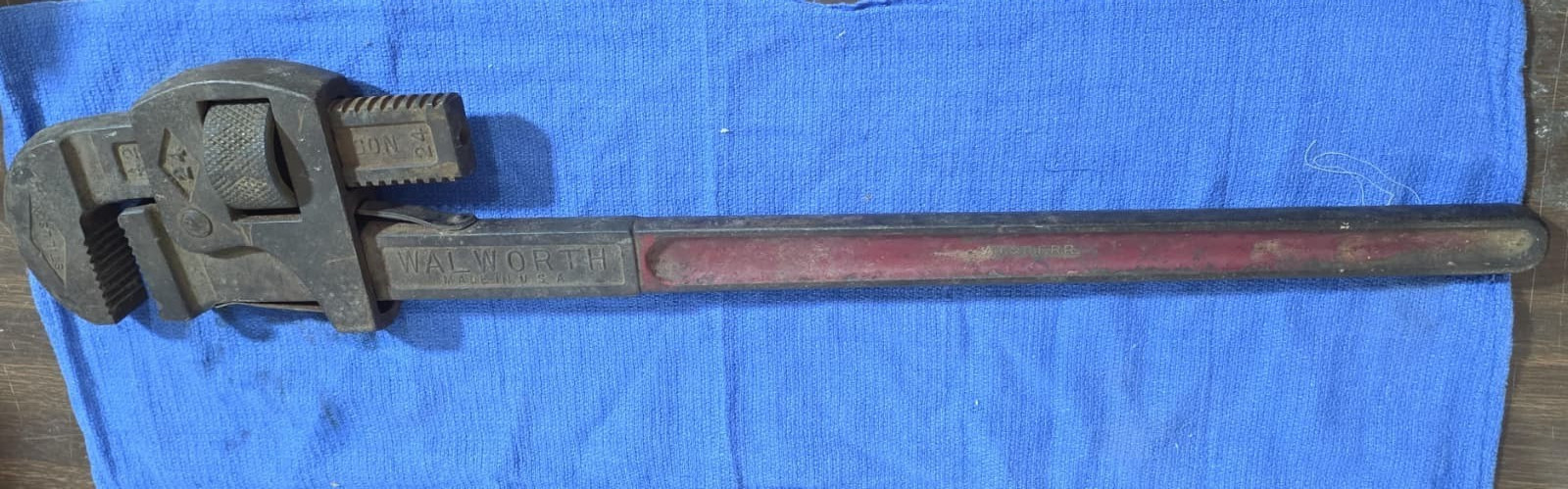 VINTAGE GENUINE STILLSON WALWORTH PIPE WRENCH 24