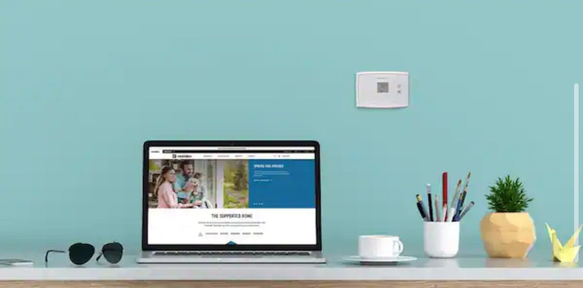 Honeywell Horizontal Non-Programmable Thermostat