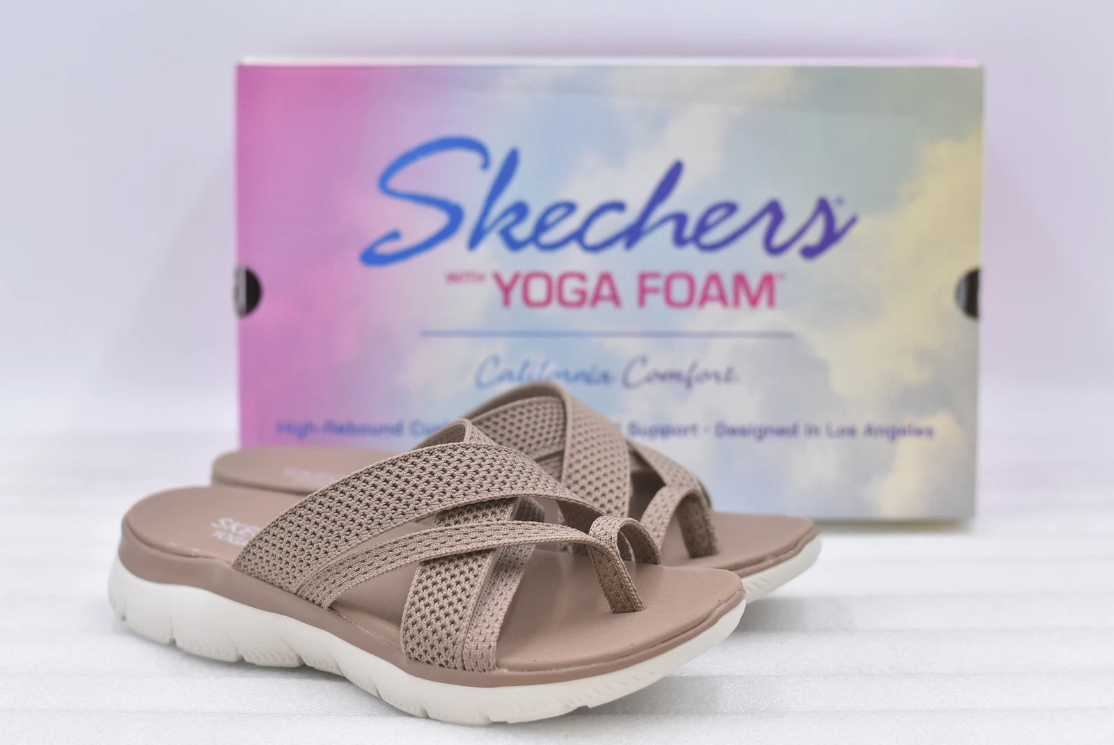 Women's Skechers Summits - Fantasy Walk Sandal in Mocha Size 9   119518