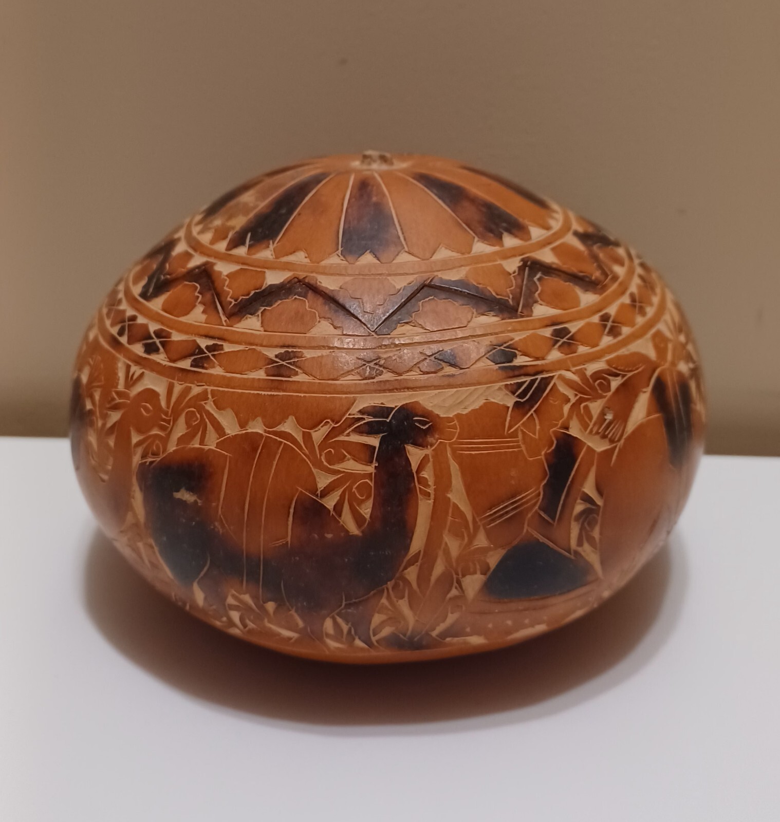 Vintage Peruvian Folk Art Gourd People & Animals