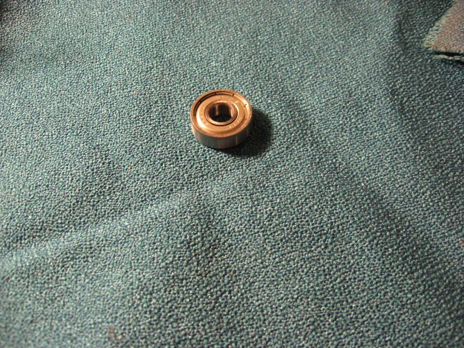 NEW BEARING REPLACES HOOVER  1-740943-01 BEARING