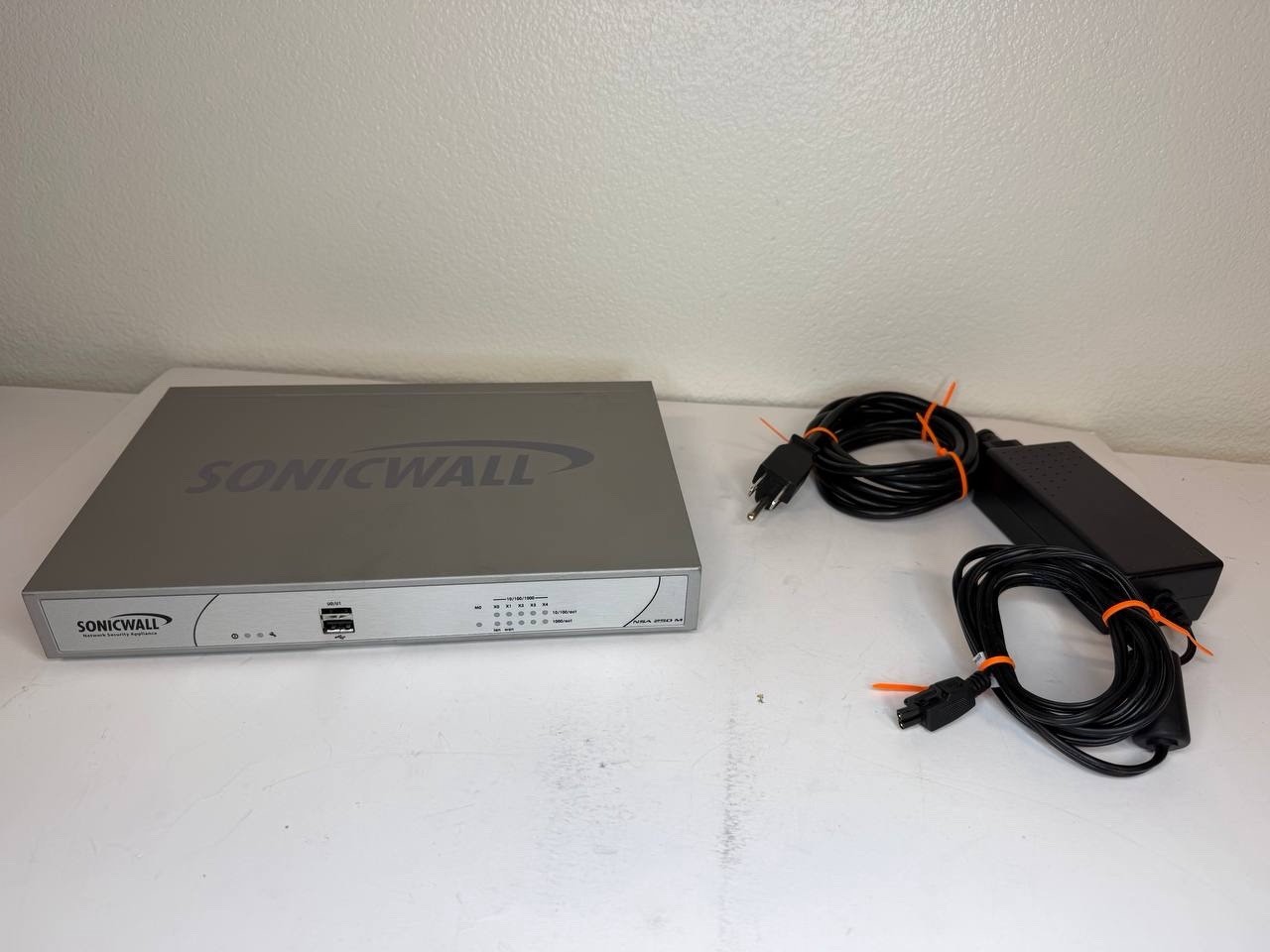 SonicWALL NSA 250M Network Security Appliance Firewall w/ Power Adapter
