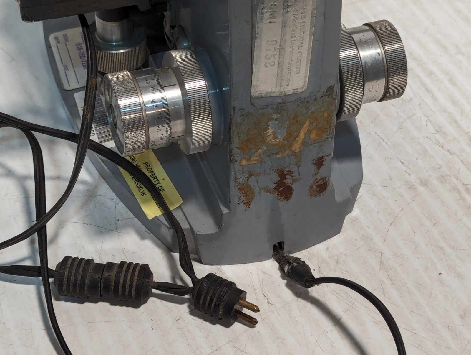 AO Spencer Dual Head Microscope with eyepieces and objective - Free Shipping