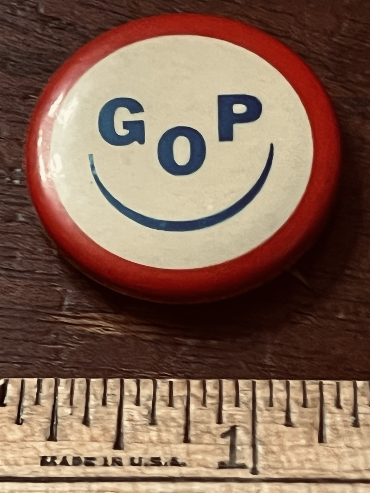 1968 GOP Smile Face, Pinback Button, 1.25 in. Dia Republican Women