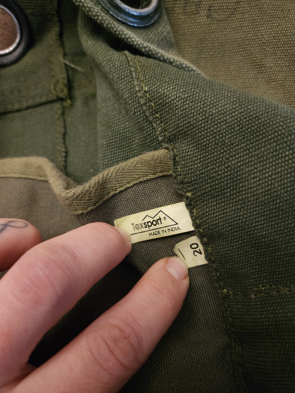 Vintage US Military Duffel Bag. Top Load, Green Canvas, Handle & Strap.
