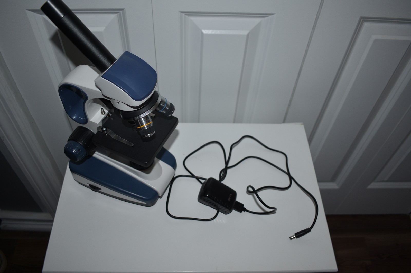 Swift compound monocular microscope SW200DL with 40X-1000X Magnification,