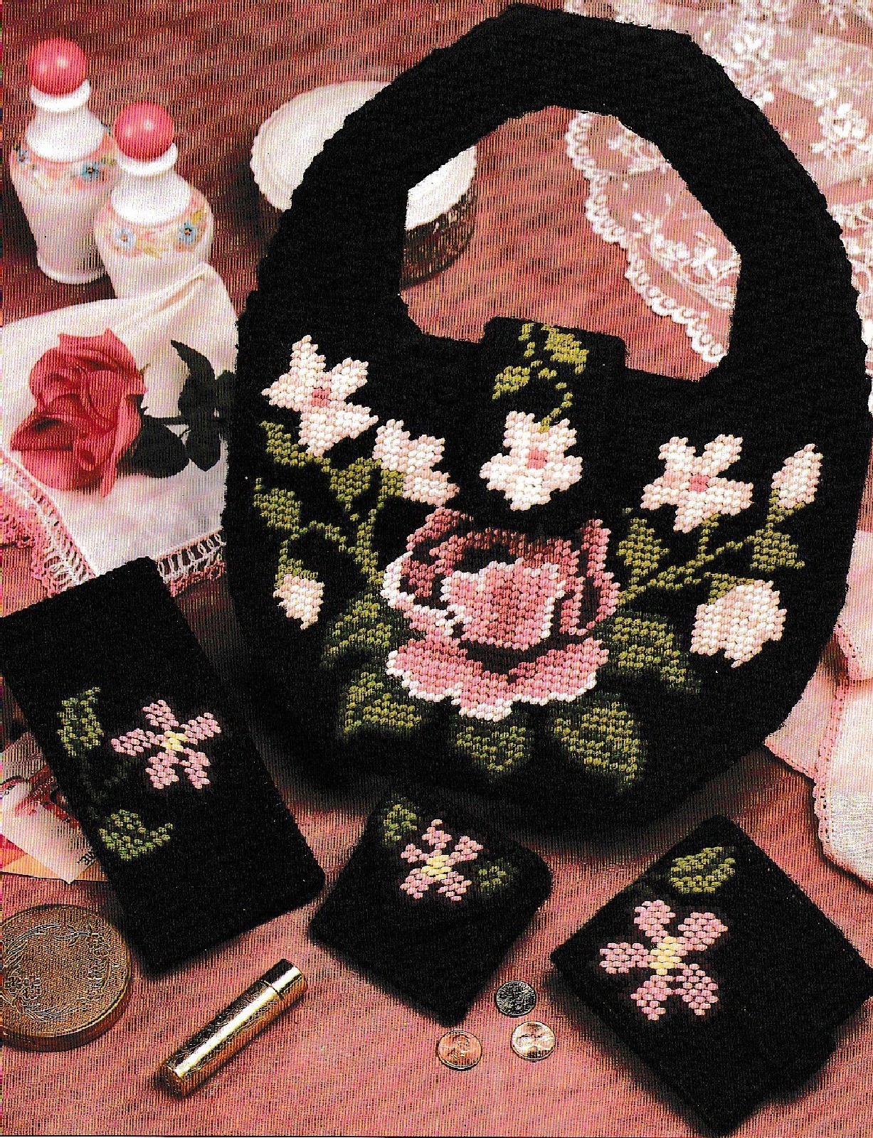 Cabbage Rose Purse, Billfold, Coupon Holder & Coin - Plastic Canvas Pattern ONLY
