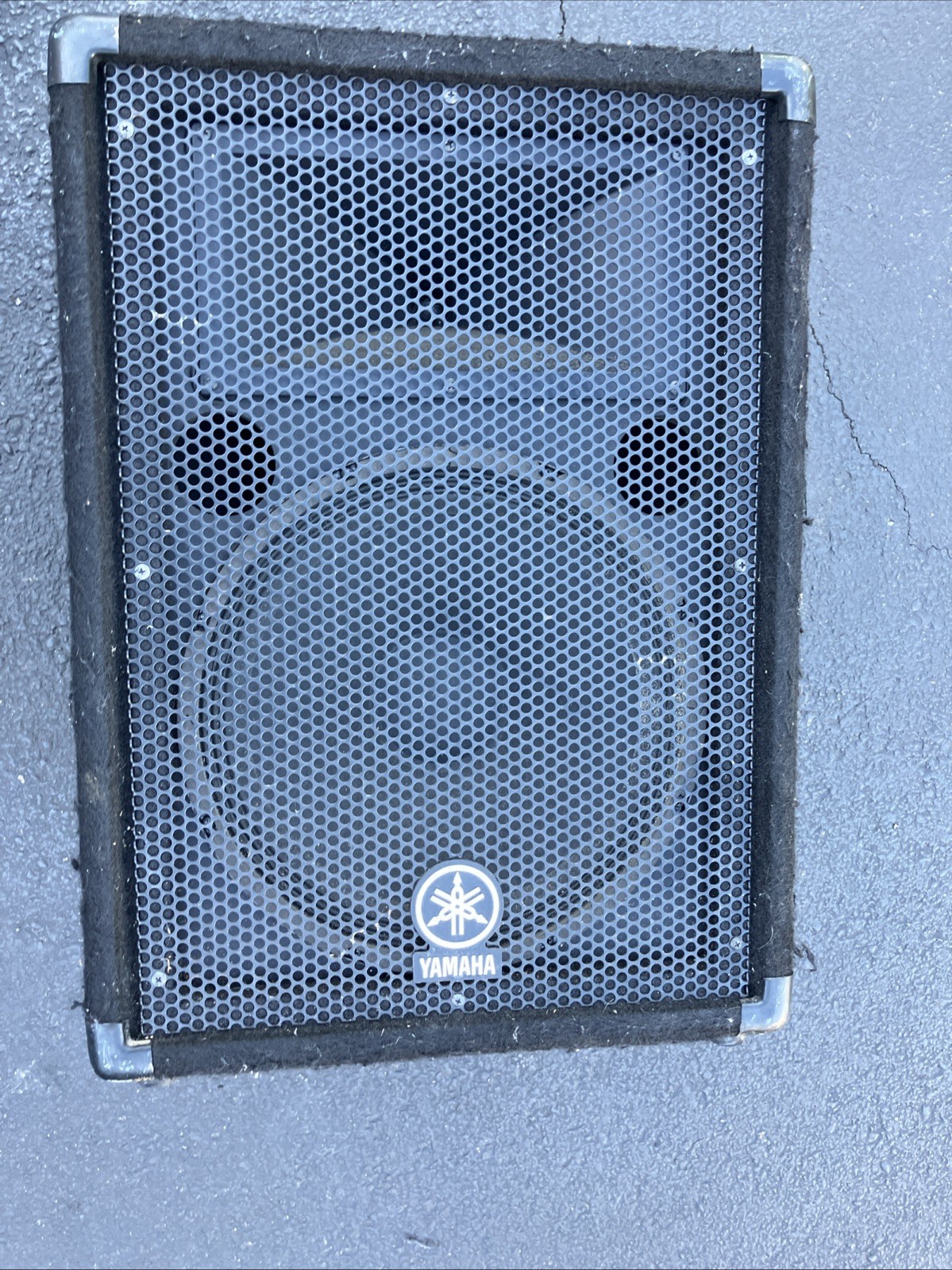 YAMAHA BR12 Speaker System Made - Indonesia Tested, Good, MODERATE cosmetic wear