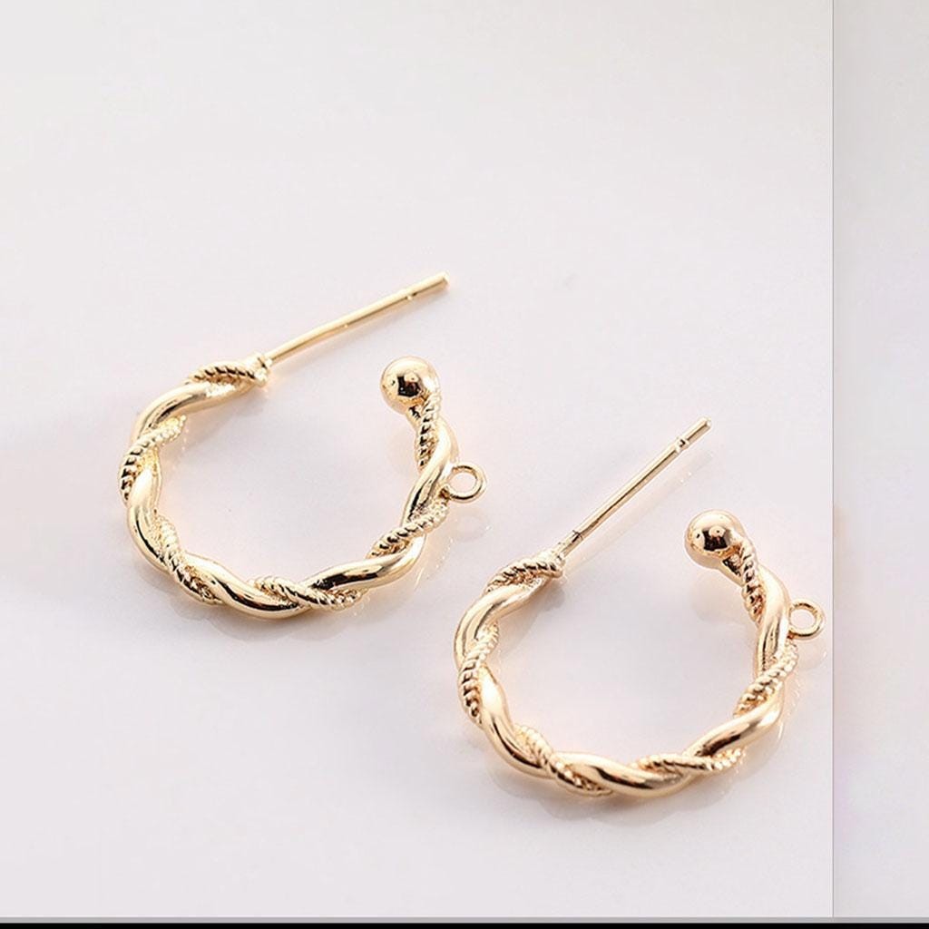 2Pairs 18K Gold Plated Brass Stud Half Hoop Earrings Component Connector GZR518
