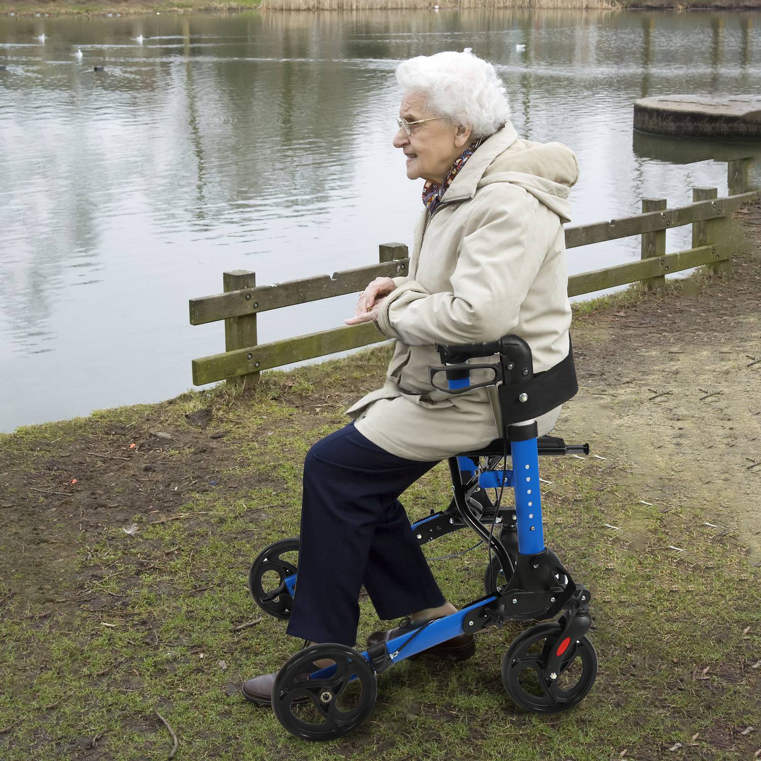 New Mobility Rollator Walker Foldable Aluminum Adjustable Rolling Wheels Walker