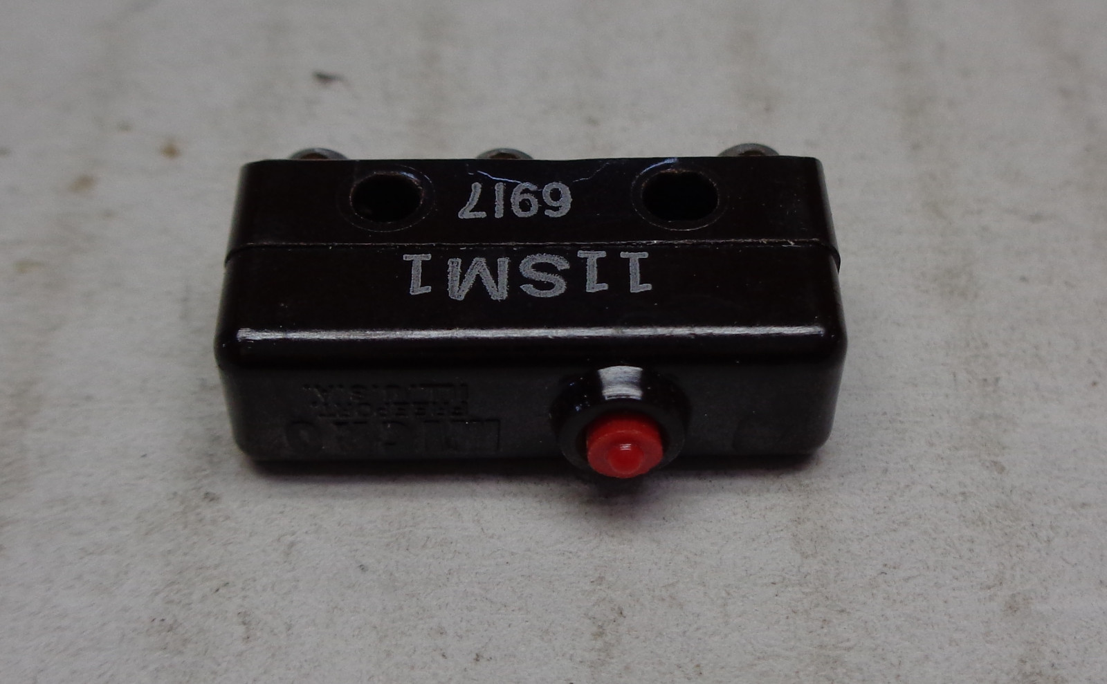 AIRCRAFT SENSITIVE MICRO SWITCH 11SM1 BY HONEYWELL NEW