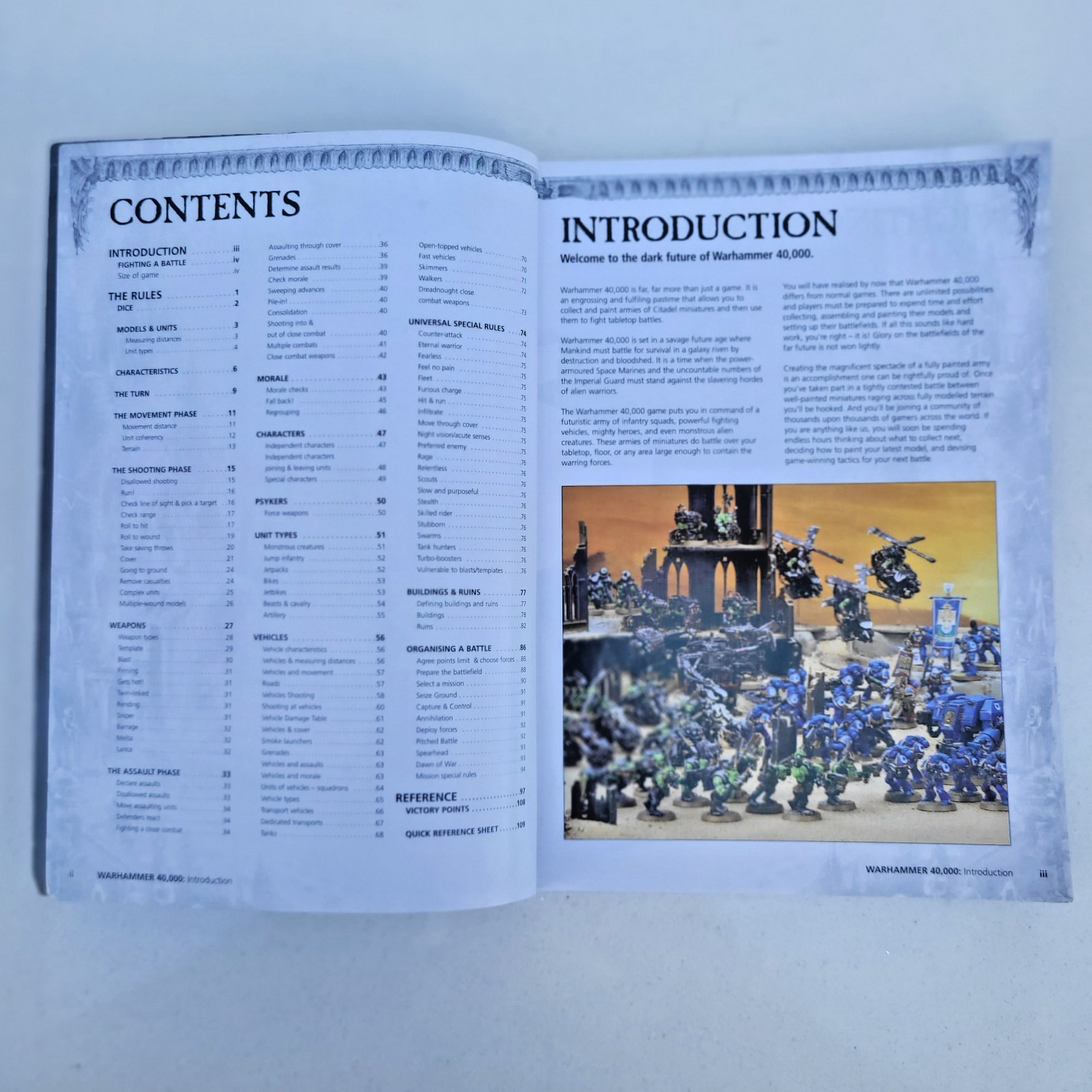 Warhammer 40k Rule Book. Warhammer 40k 5th Edition Soft Back. VG+