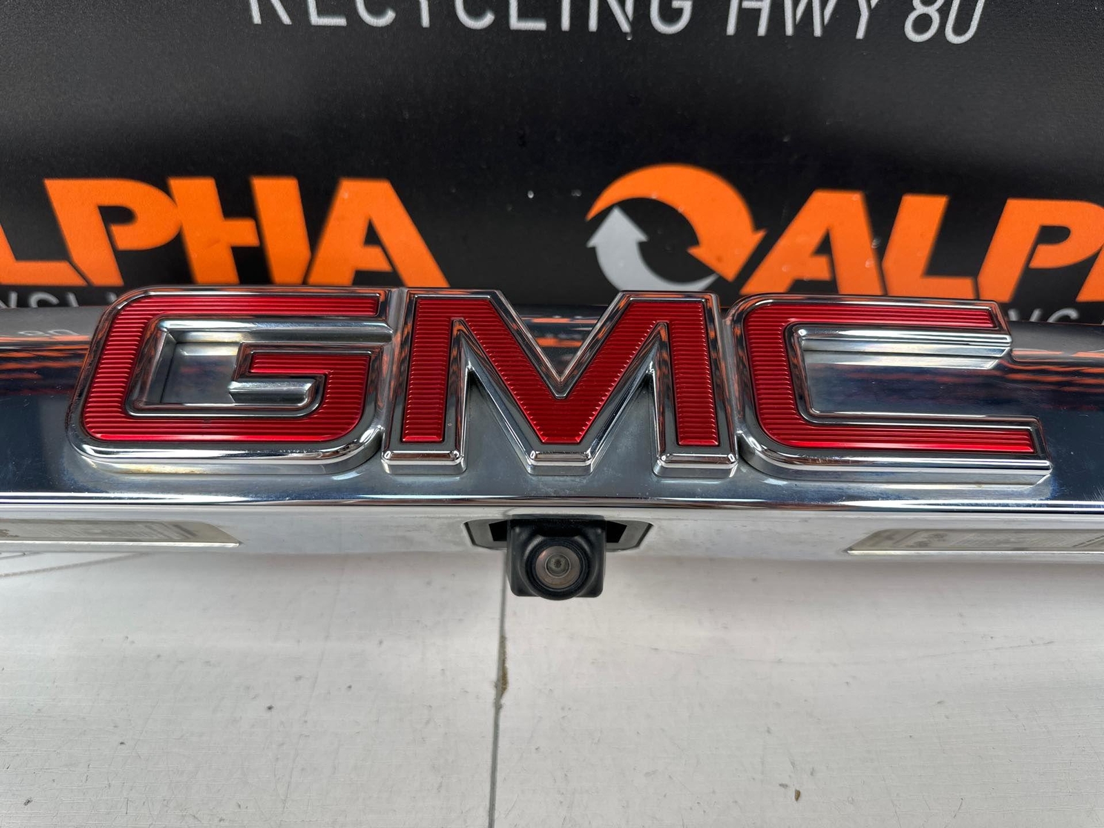 Camera/projector GMC ACADIA 17