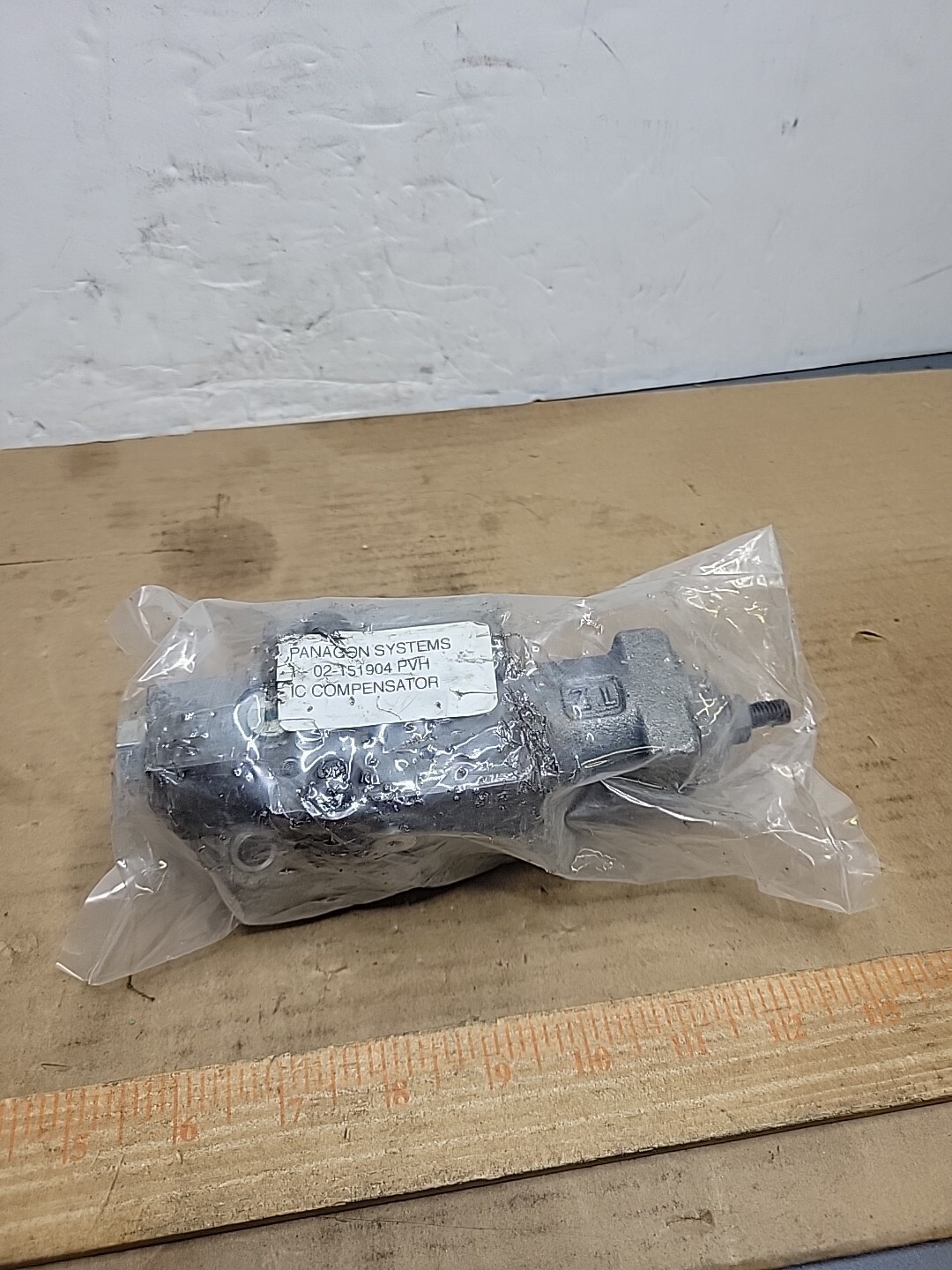 VICKERS EATON Panagon 02-151904 PVH57/74/98 IC Compensator