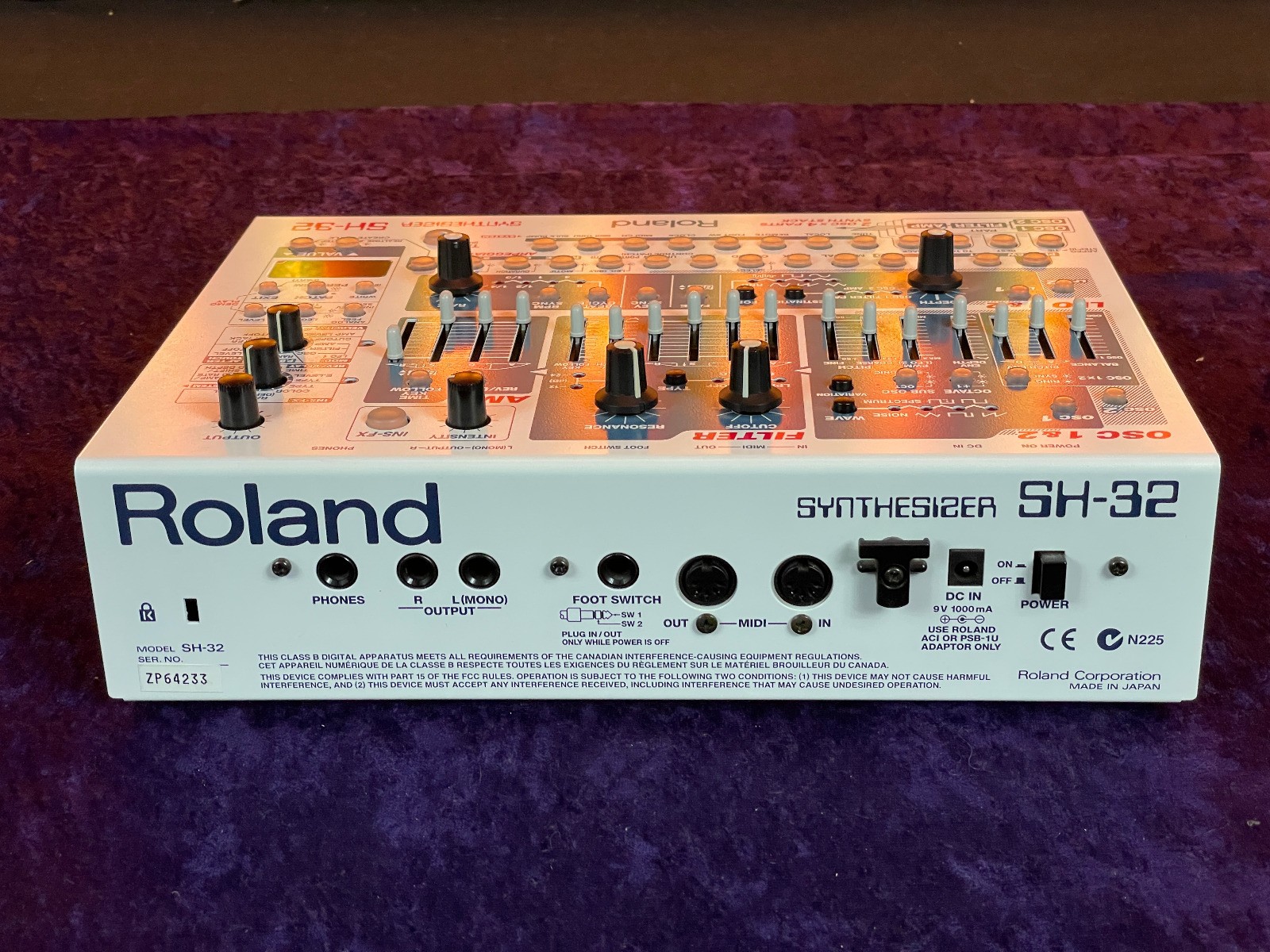 Roland SH-32 4-part multitimbral desktop synthesizer