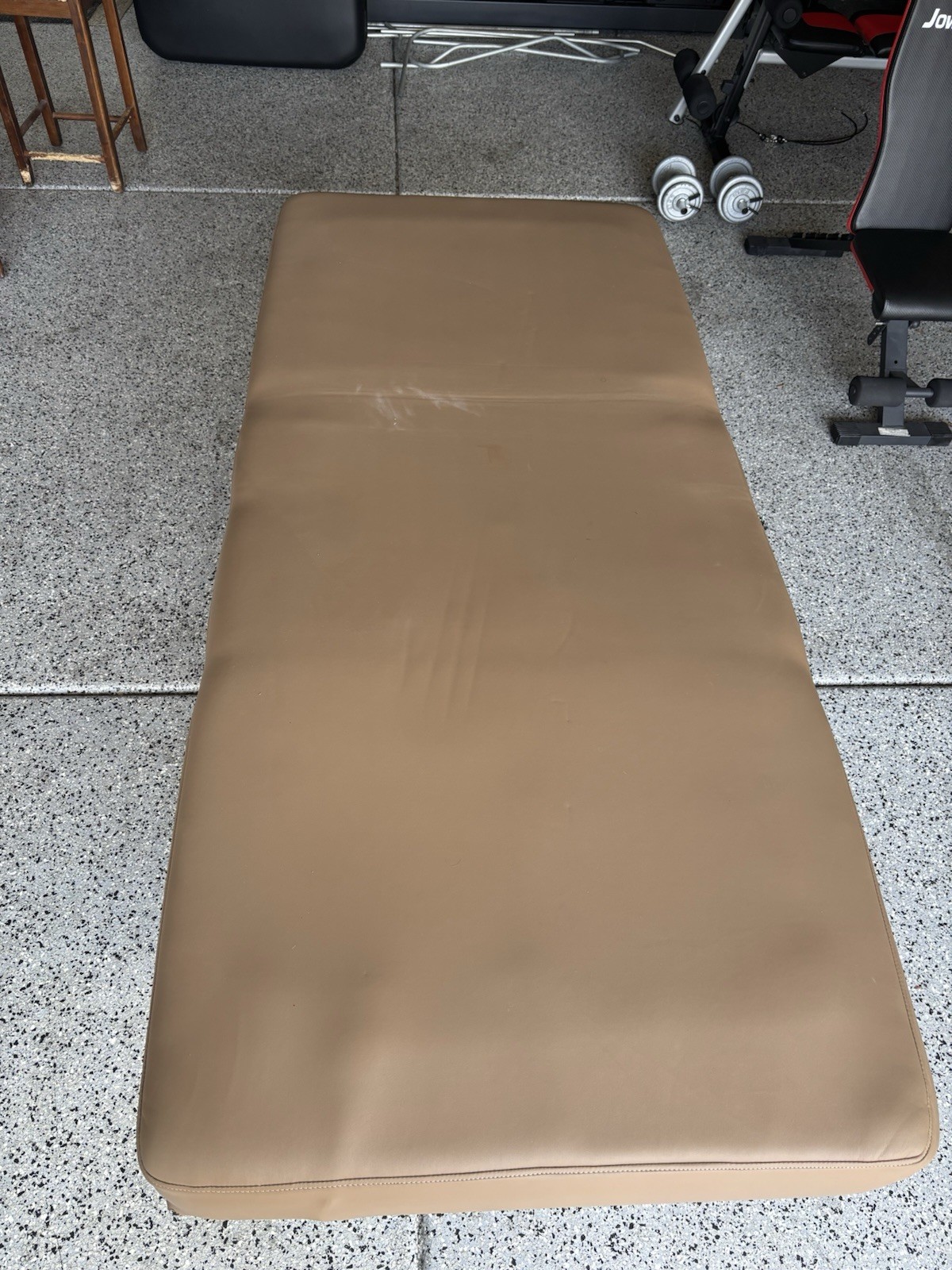 Living Earth Massage Bed