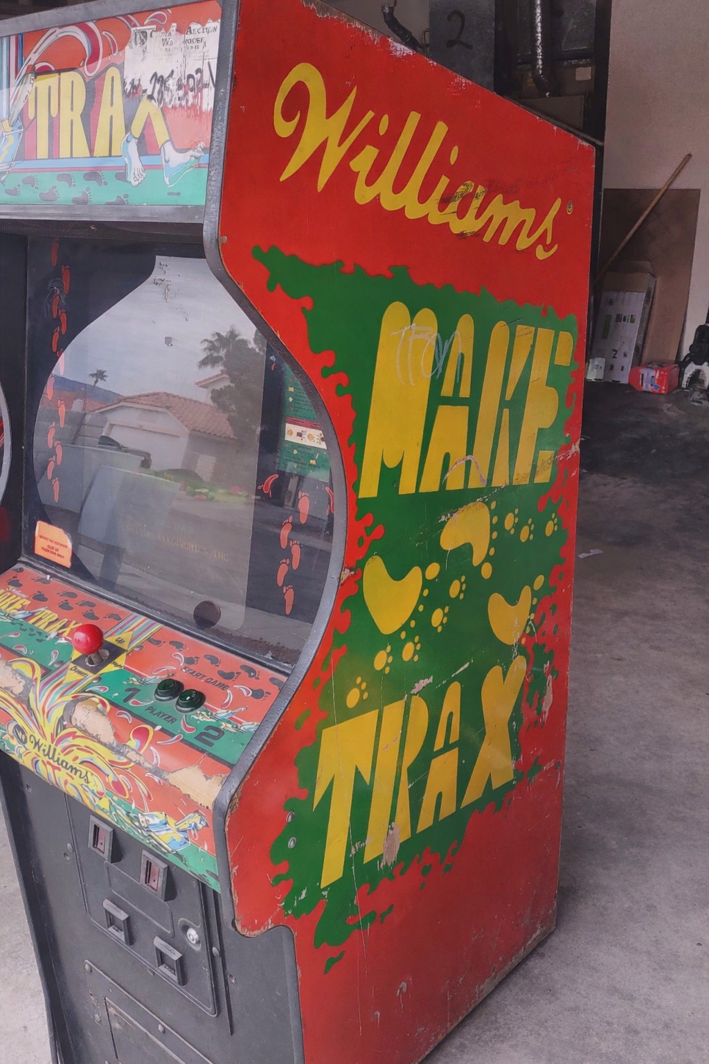 Williams Make Trax Full-Size Video Game Arcade Machine – Works Great!