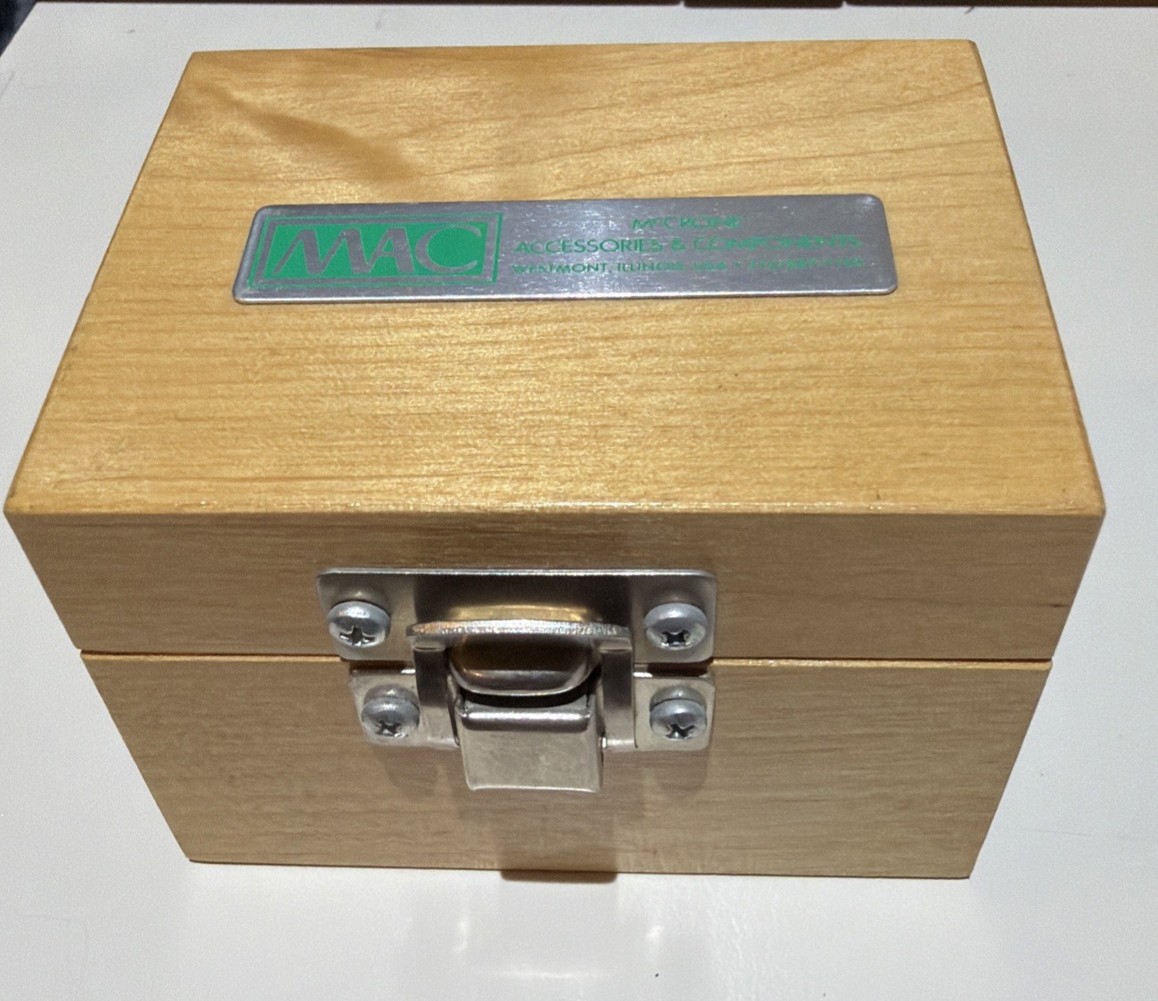 MAC McCrone 10X Dispersion Staining Objective (DOS) Wooden Case