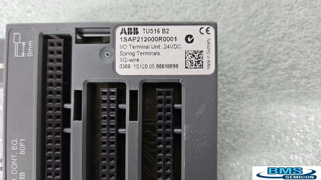ABB Programmable Logic Controller PM581 C4 / DI524 B6 / DC522 B5