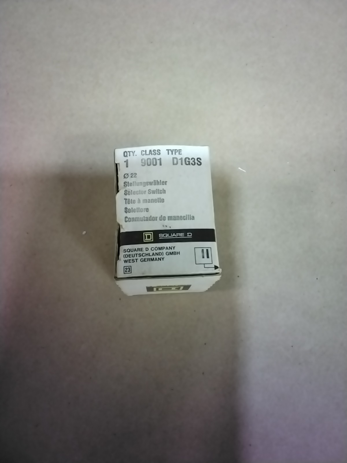 SQUARE D SELECTOR SWITCH CLASS 9001 TYPE D1G3S