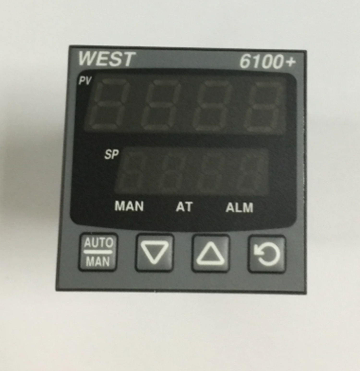 1PC New In Box WEST P6100-210000 P6100-2100002 Temperature Controller