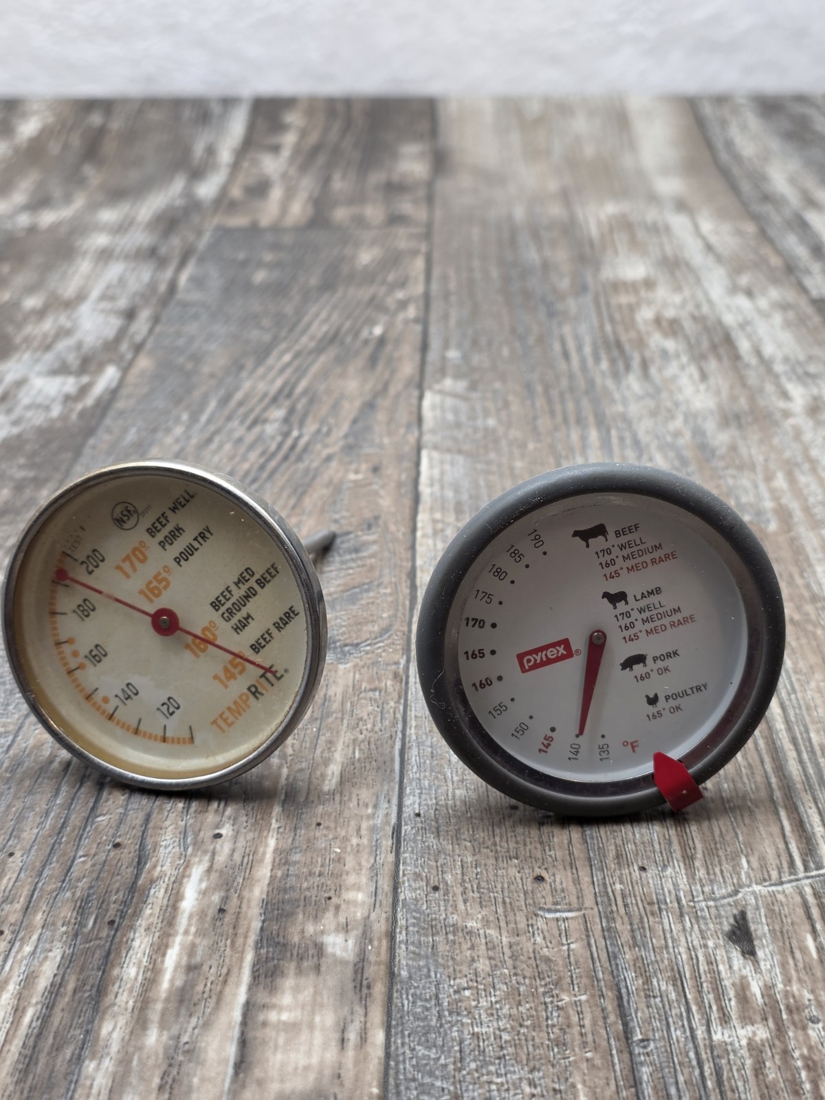 Pyrex  & Temprite Meat Thermometers  Watertight  Pair.metal. Cooking Temp