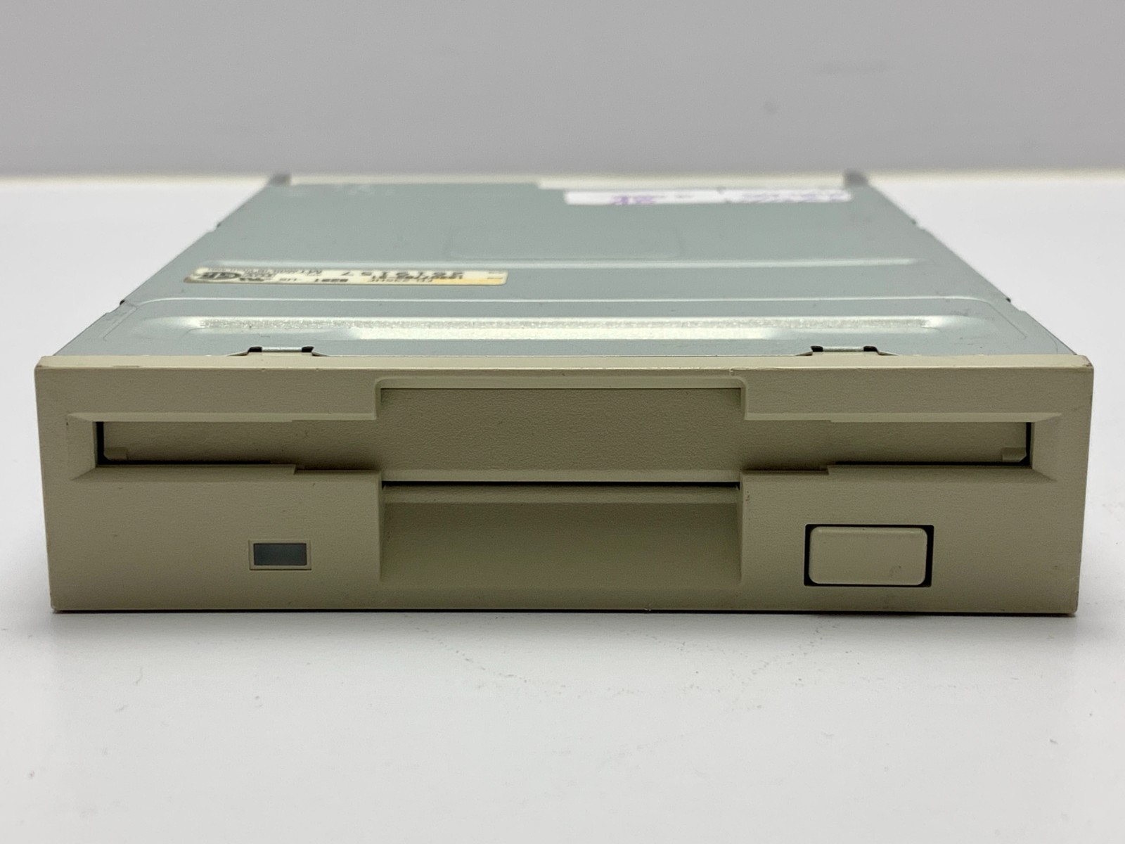 Teac FD235HF 3.5" inch Internal Desktop 1.44MB Floppy Disk Drive