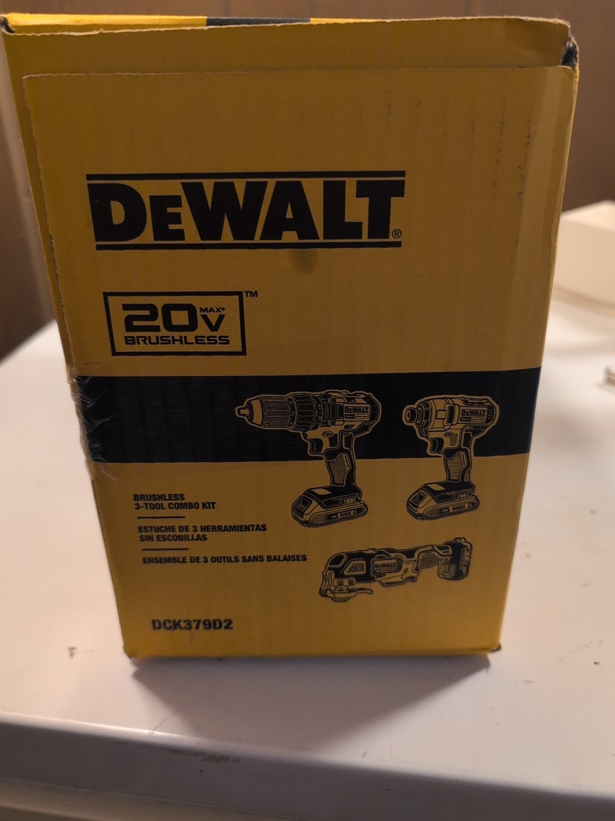 New - DEWALT 20V MAX Brushless Cordless 3 Tool Combo Kit DCK379D2