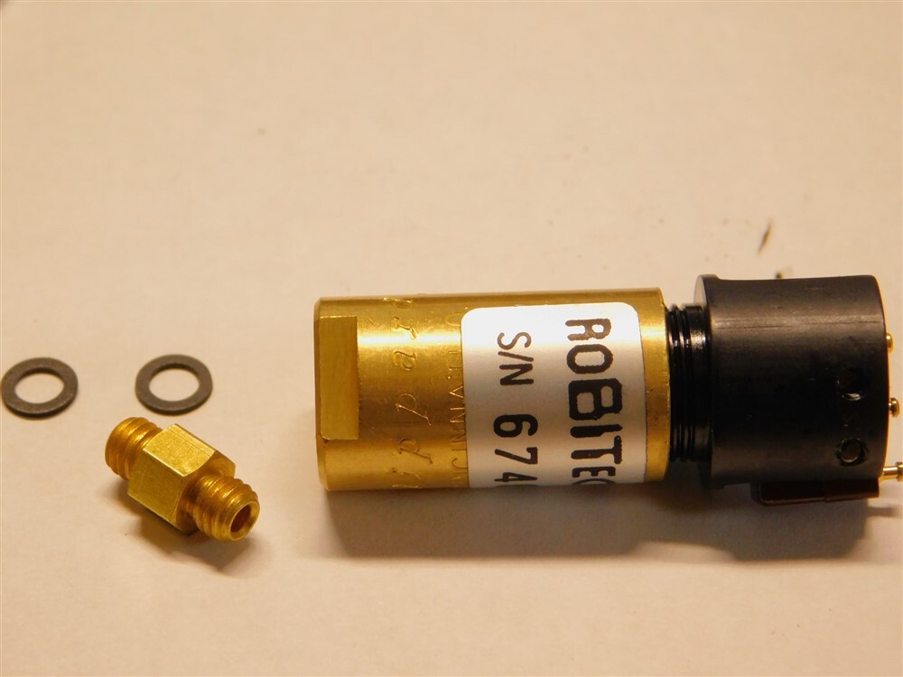 Clippard Pneumatic Switch SPDT Made for Robitech, 11SX1-T Microswitch, 4psi