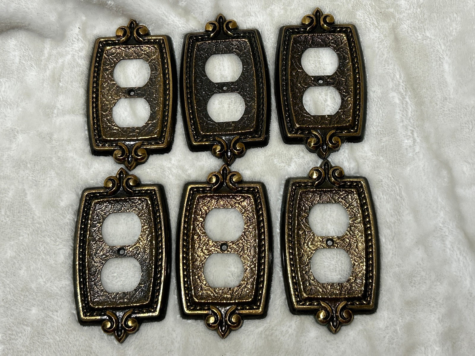 Vintage Amerock Bonaventure Collection Outlet Cover Plates Lot of 6