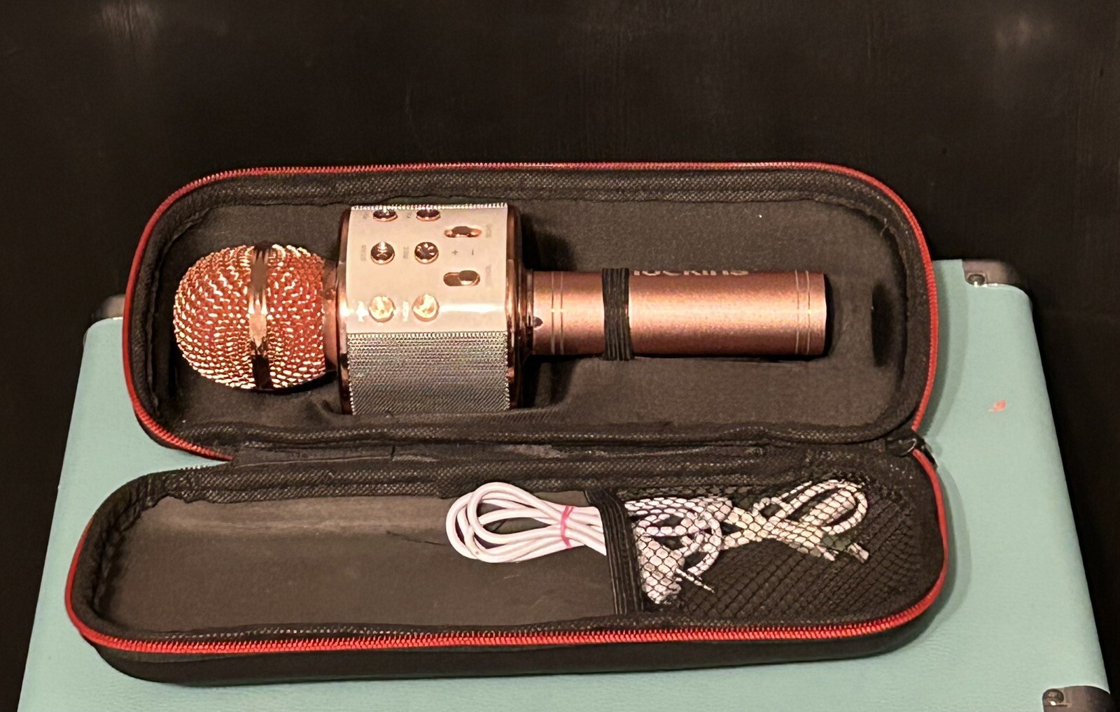Mockins Portable Wireless Bluetooth KARAOKE MICROPHONE Rose Gold Holiday Gift