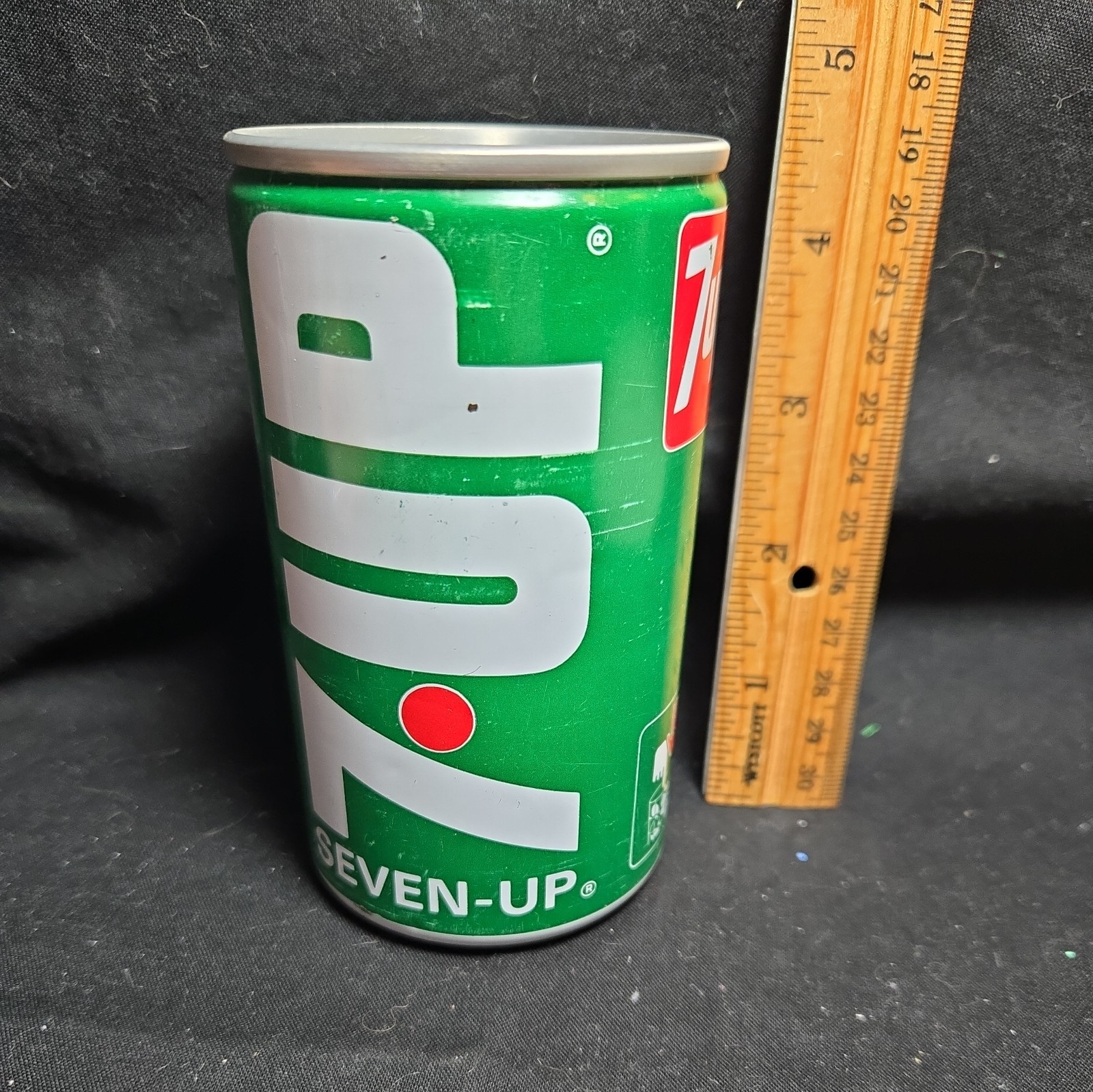 VTG 1970s 7-Up Pop Can Pull Tab open Empty - TA1