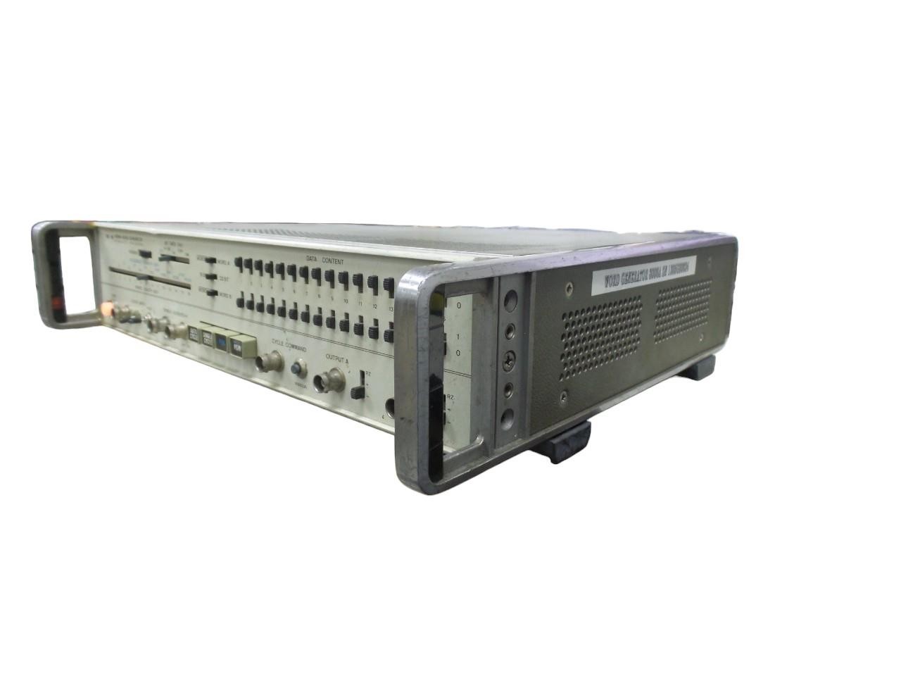 HP Hewlett Packard 8006A Word Generator
